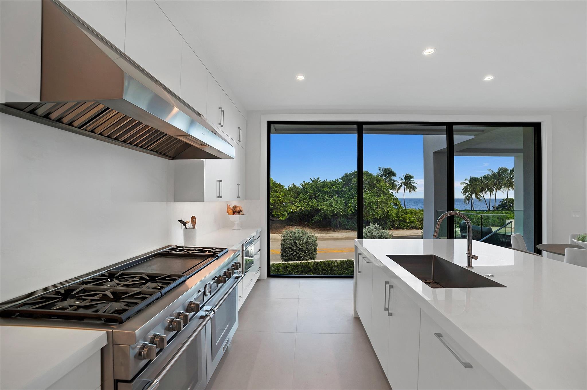 1813 N Fort Lauderdale Bch Blvd Fort Lauderdale, FL 33305