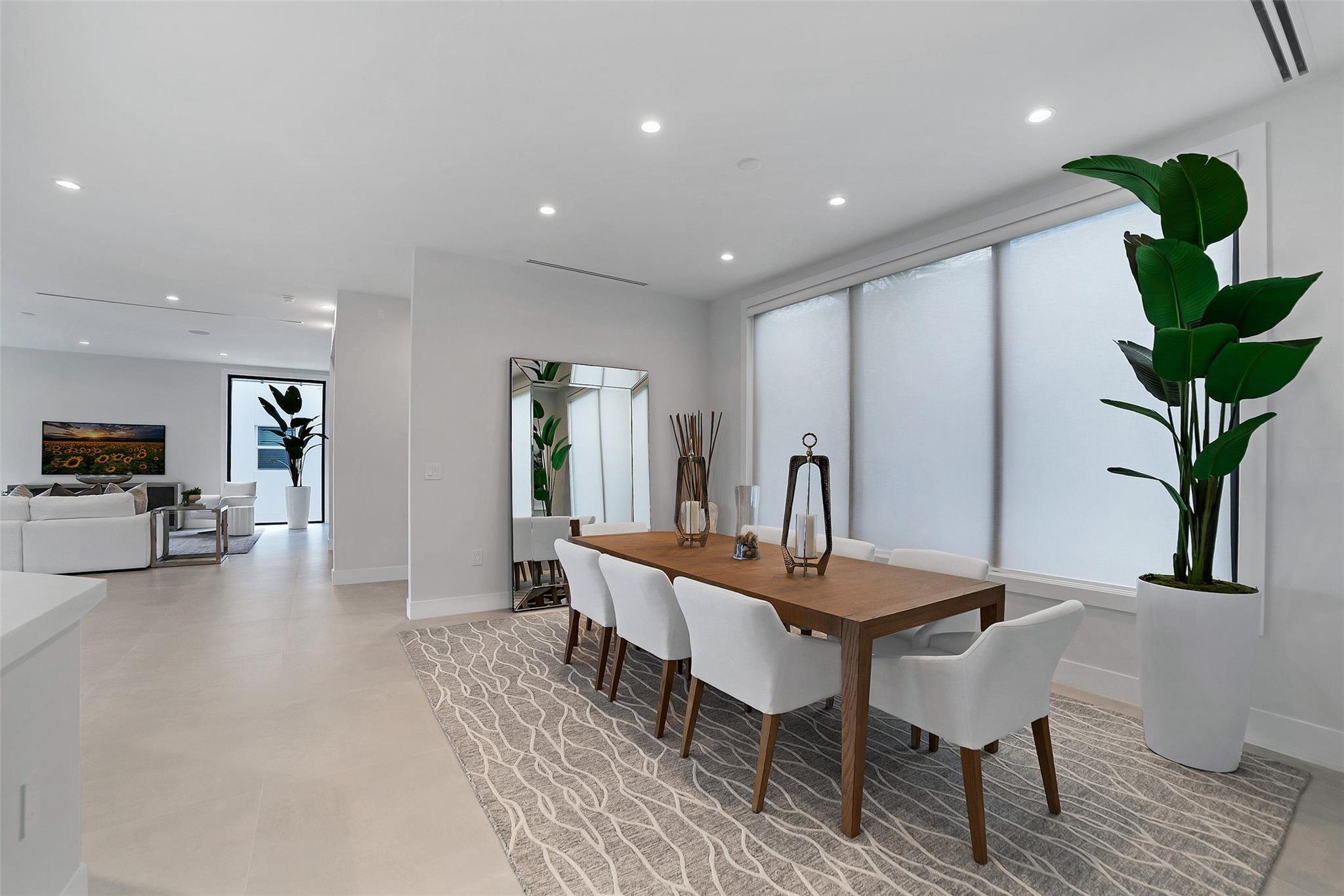 1813 N Fort Lauderdale Bch Blvd Fort Lauderdale, FL 33305