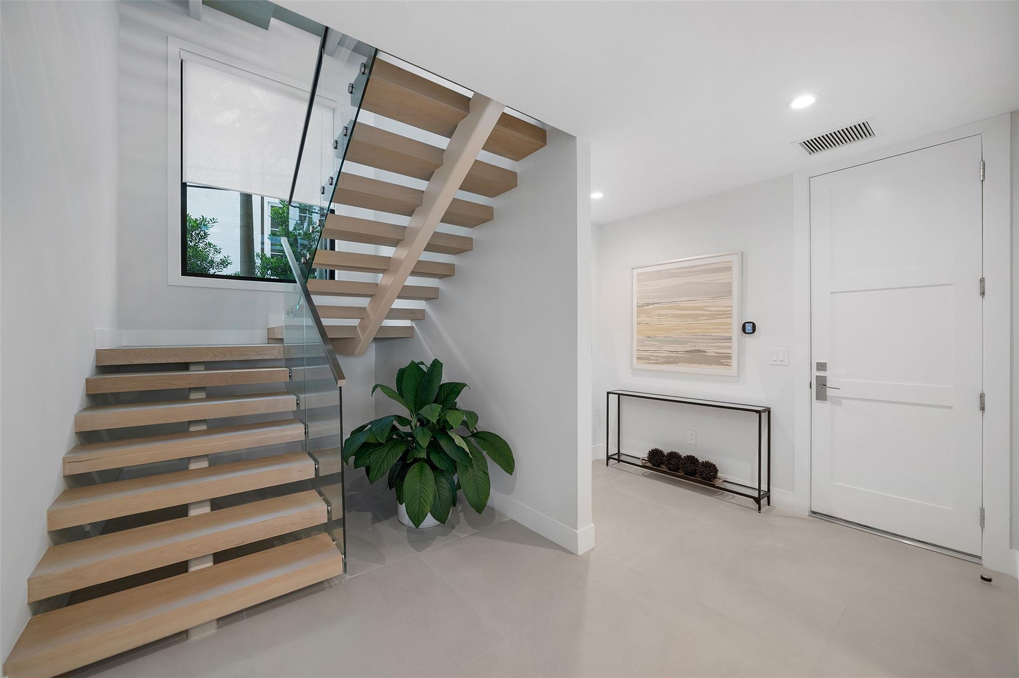 1813 N Fort Lauderdale Bch Blvd Fort Lauderdale, FL 33305