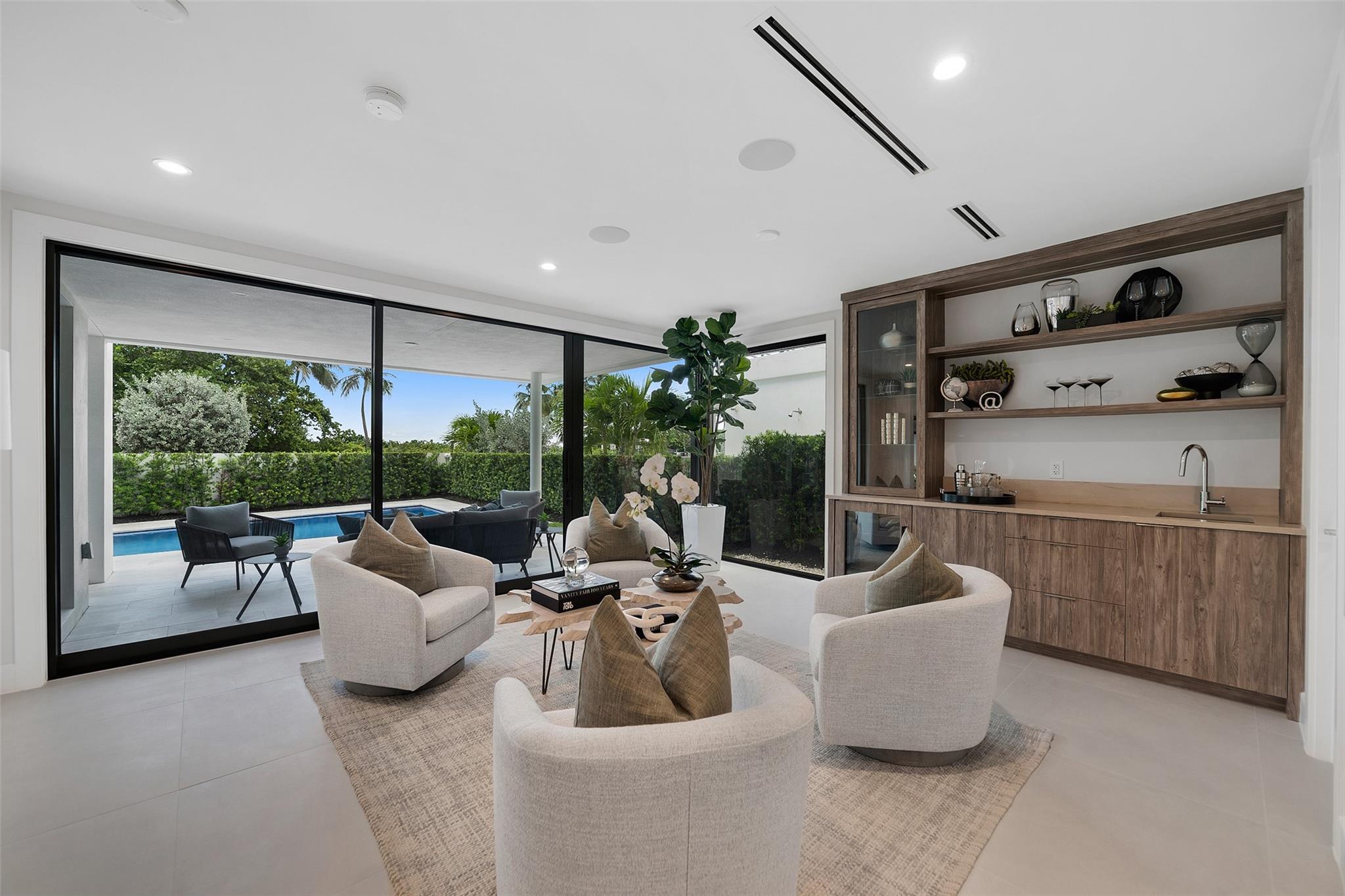 1813 N Fort Lauderdale Bch Blvd Fort Lauderdale, FL 33305