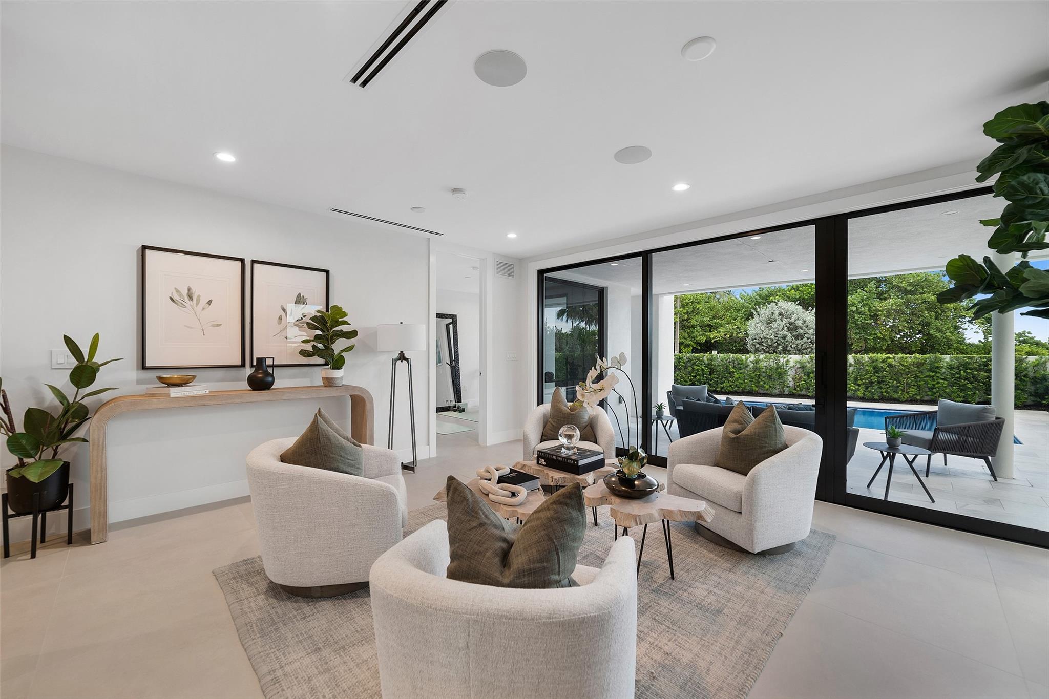 1813 N Fort Lauderdale Bch Blvd Fort Lauderdale, FL 33305