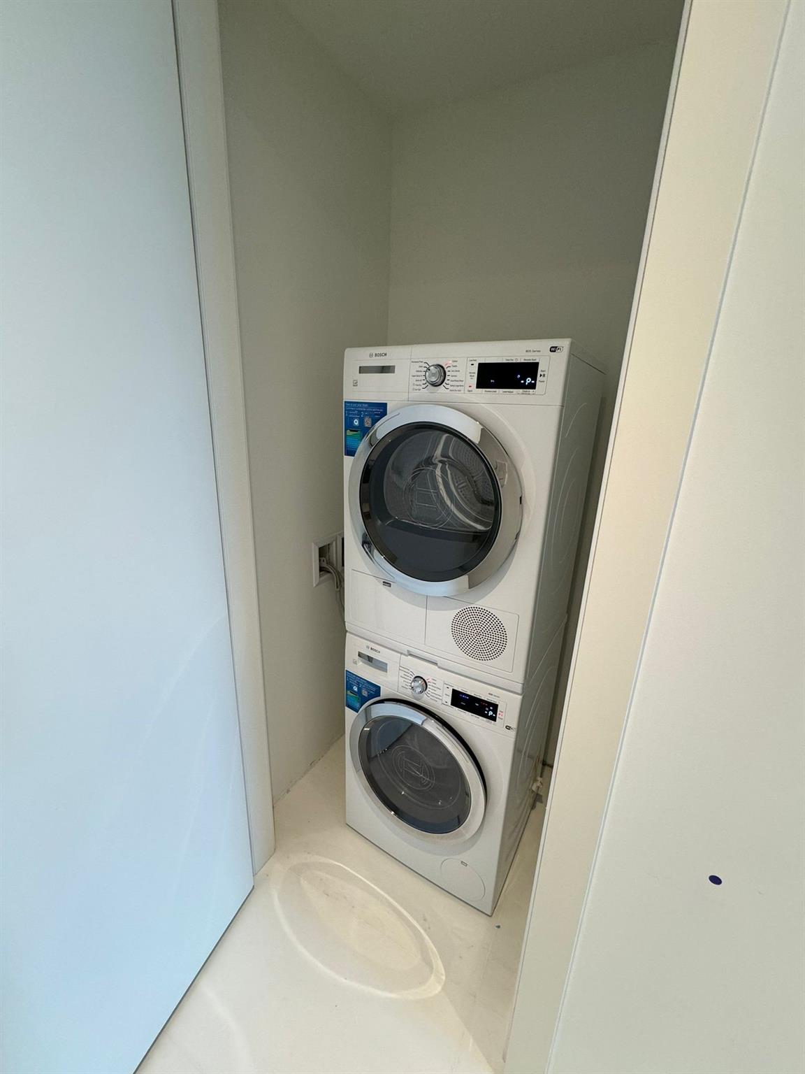 300 Biscayne Blvd Way #2508 Miami, FL 33131