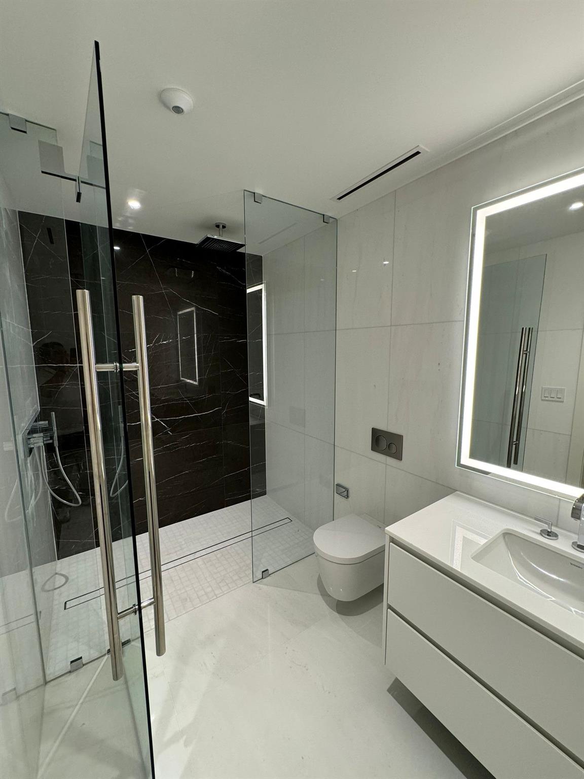 300 Biscayne Blvd Way #2508 Miami, FL 33131