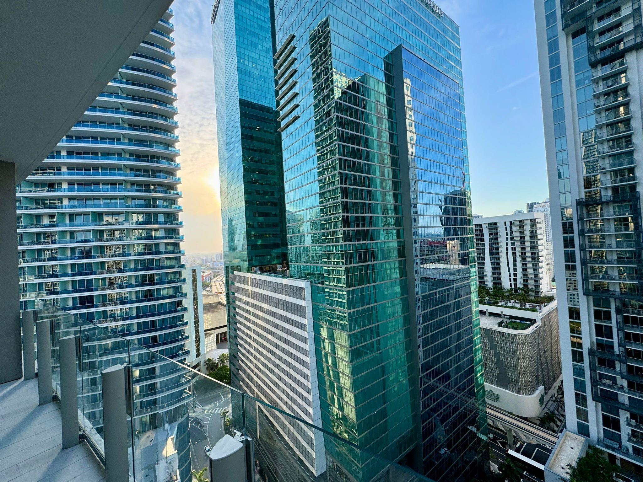 300 Biscayne Blvd Way #2508 Miami, FL 33131