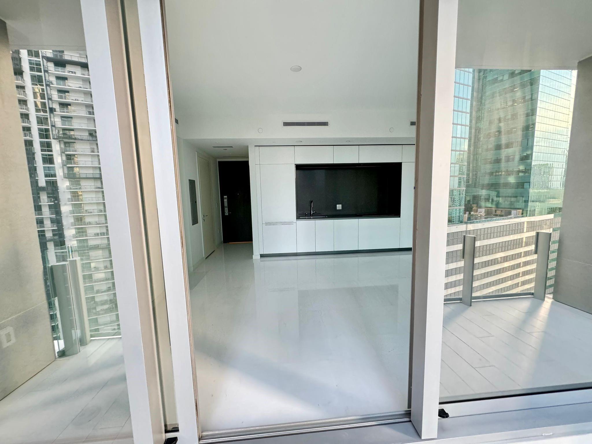 300 Biscayne Blvd Way #2508 Miami, FL 33131