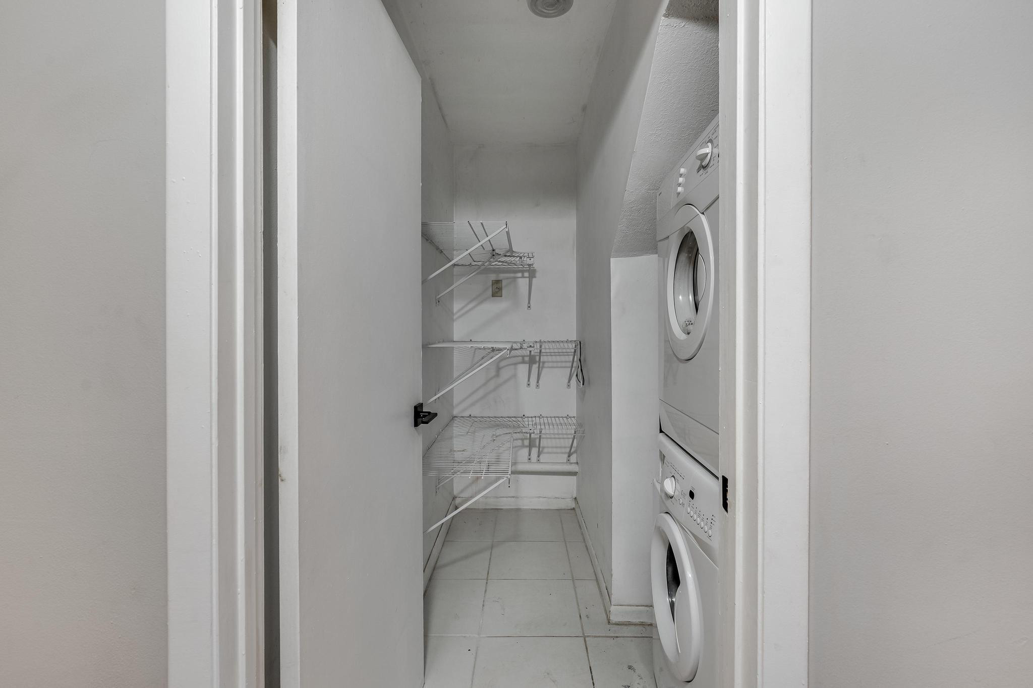 2530 NE 9th #1 Fort Lauderdale, FL 33304