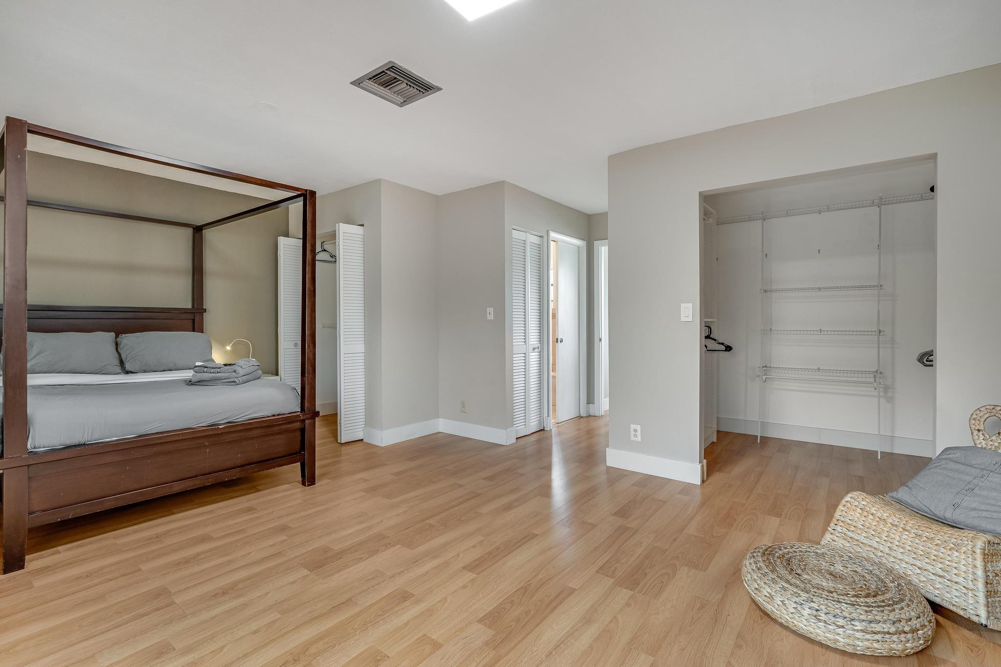 2530 NE 9th #1 Fort Lauderdale, FL 33304