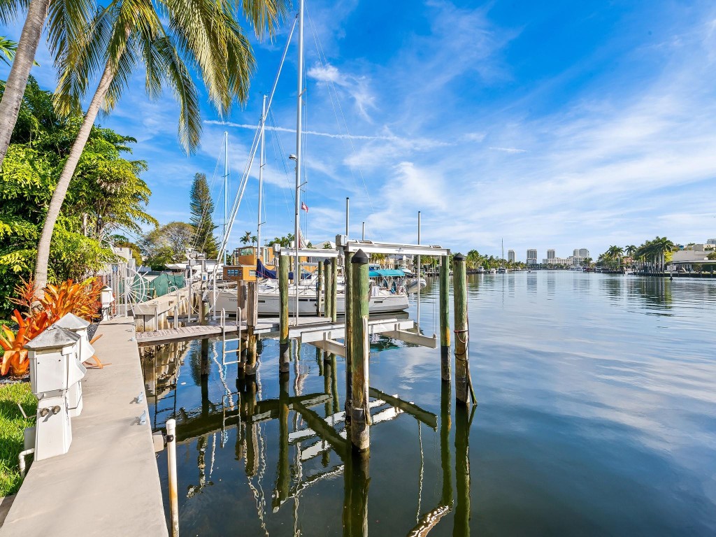 516 Hendricks #4C Fort Lauderdale, FL 33301