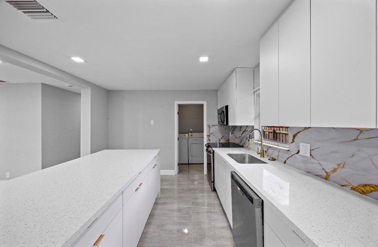 800 NW 6th Ave Pompano Beach, FL 33060