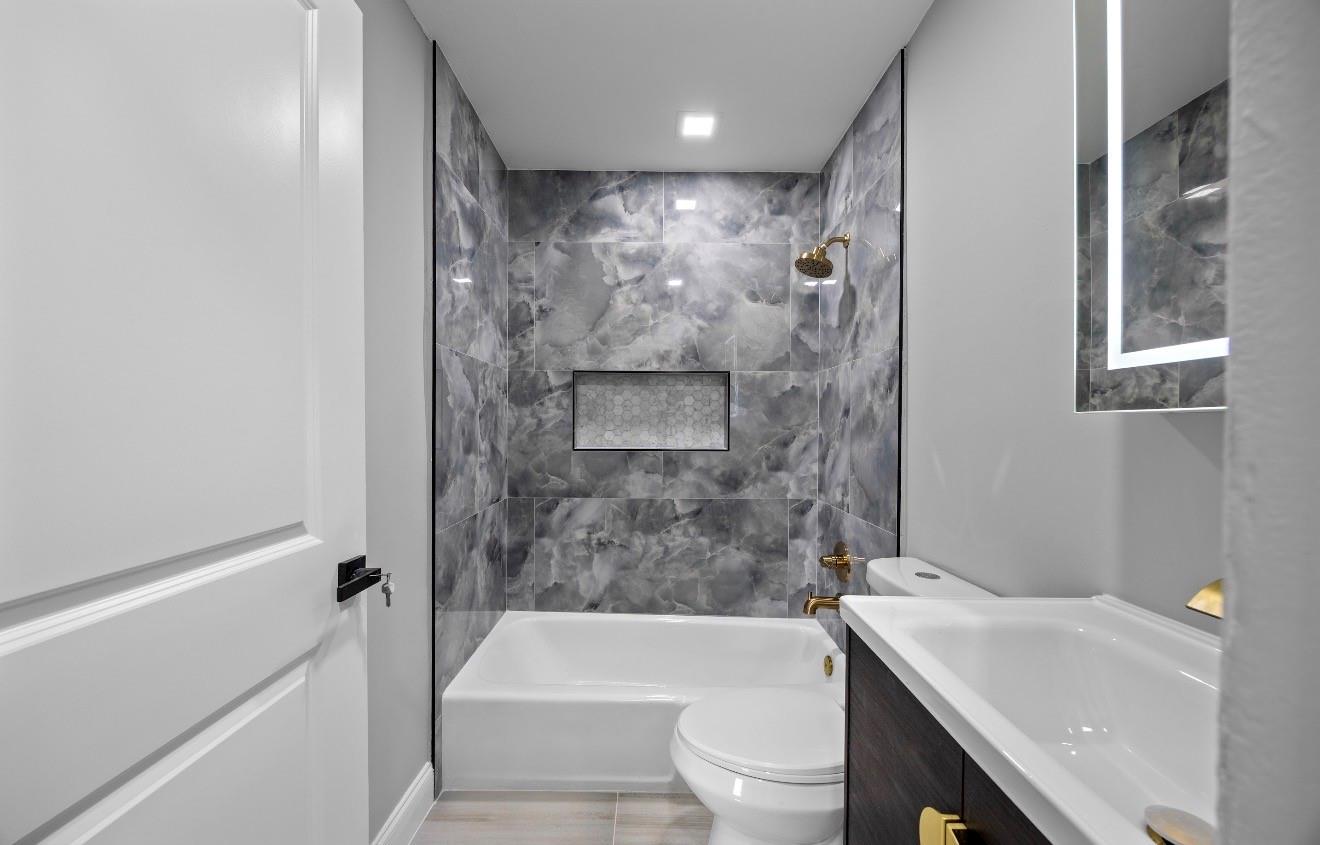 800 NW 6th Ave Pompano Beach, FL 33060