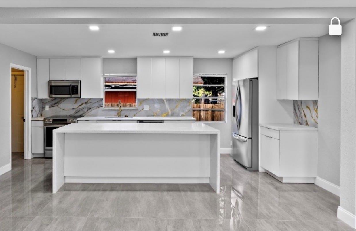 800 NW 6th Ave Pompano Beach, FL 33060