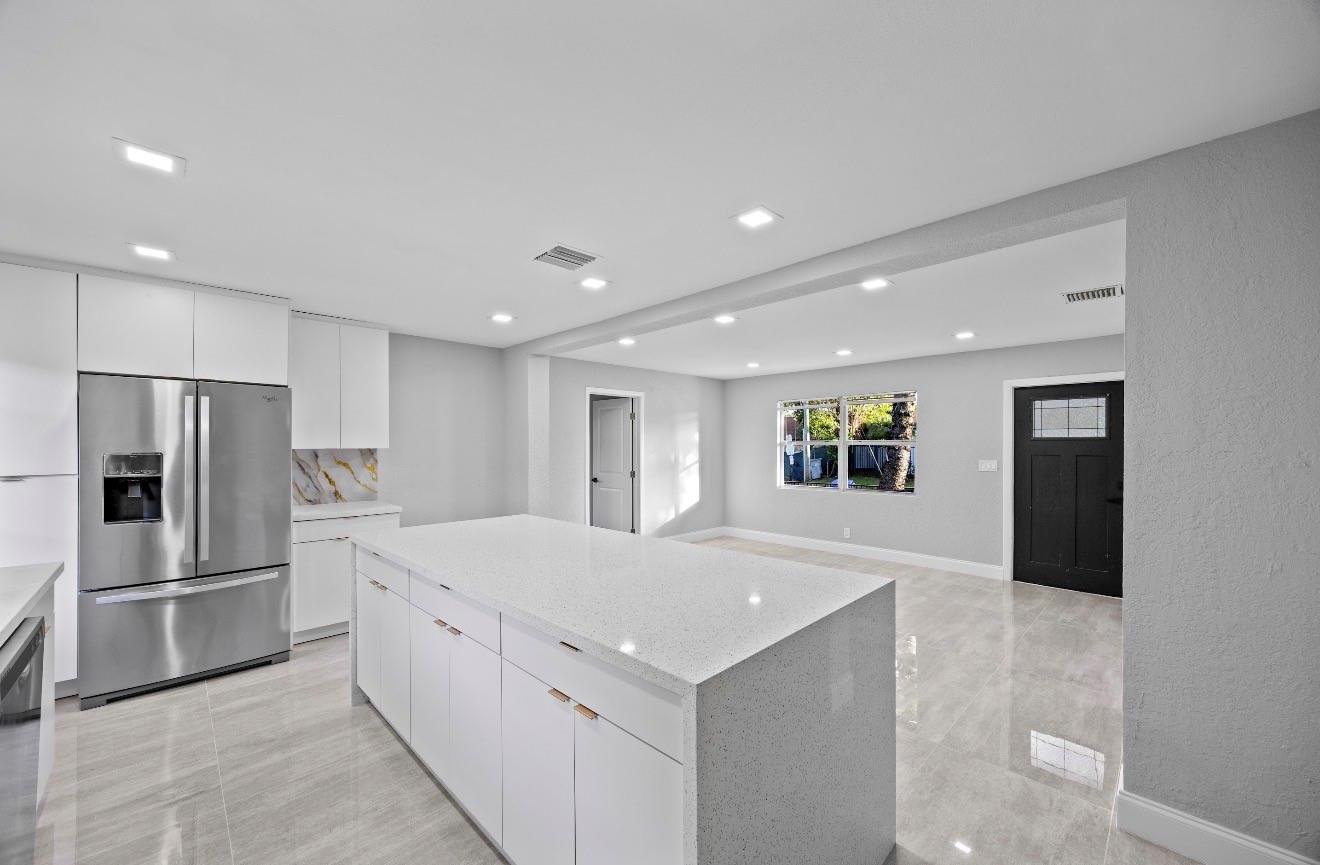 800 NW 6th Ave Pompano Beach, FL 33060