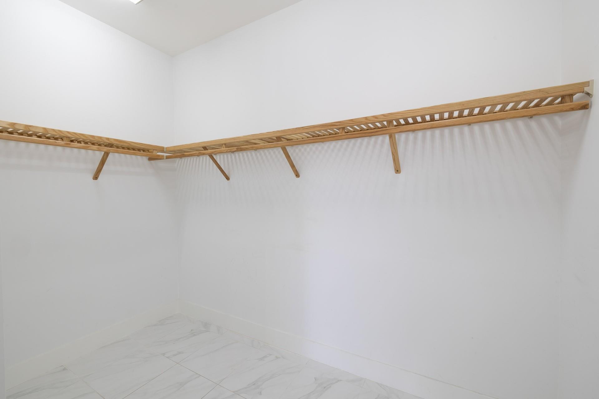 1025 NE 18th #103 Fort Lauderdale, FL 33304