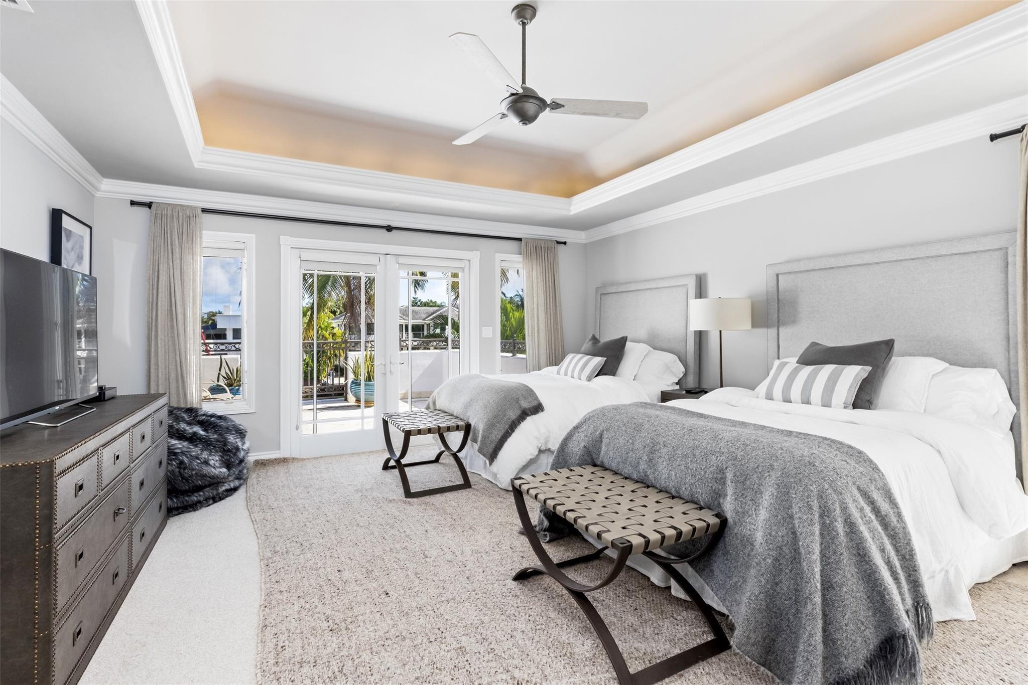 166 Royal Palm Fort Lauderdale, FL 33301