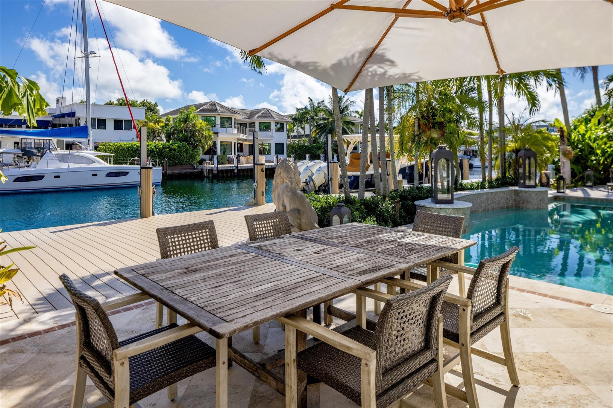 166 Royal Palm Fort Lauderdale, FL 33301