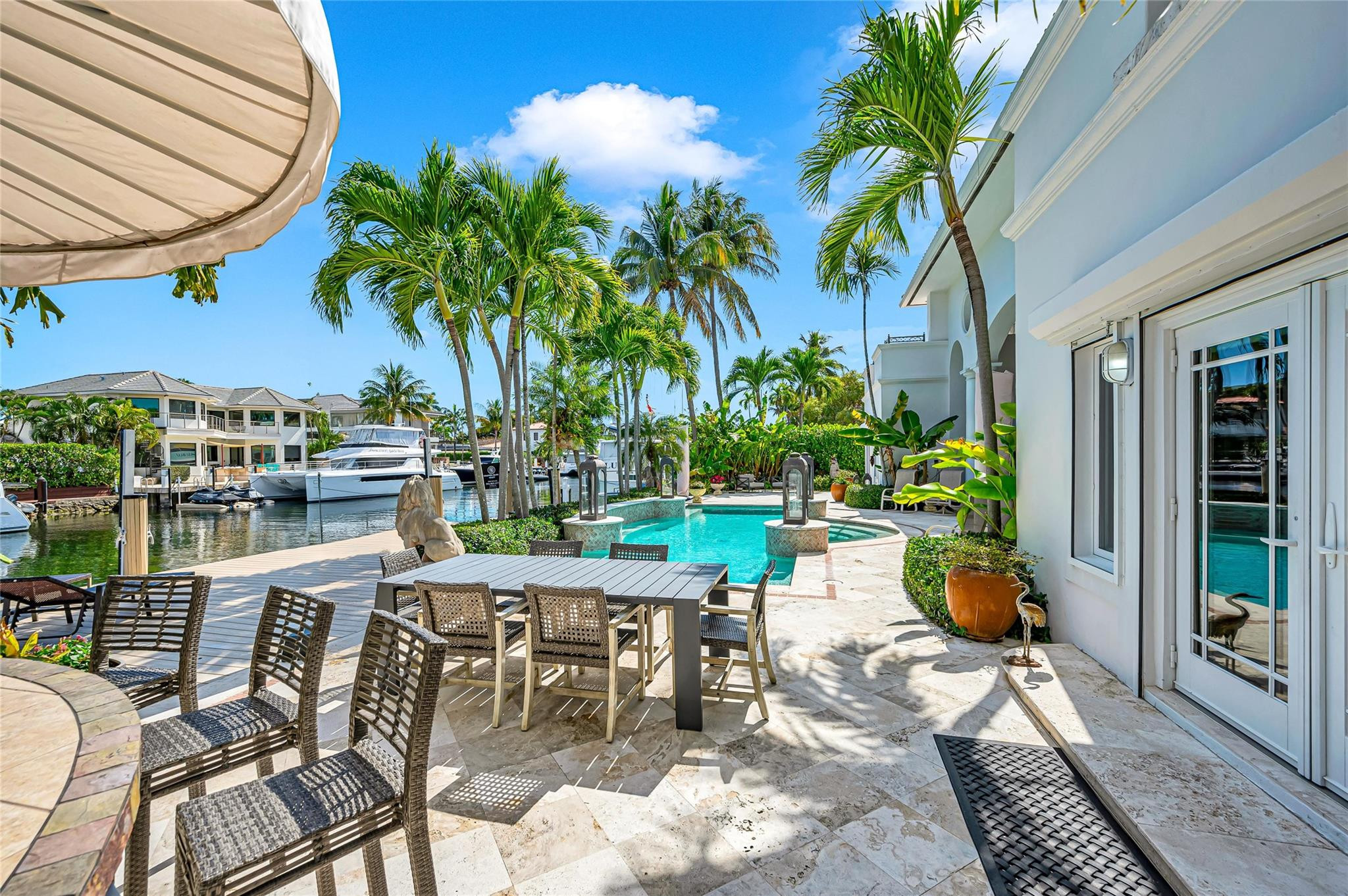 166 Royal Palm Fort Lauderdale, FL 33301