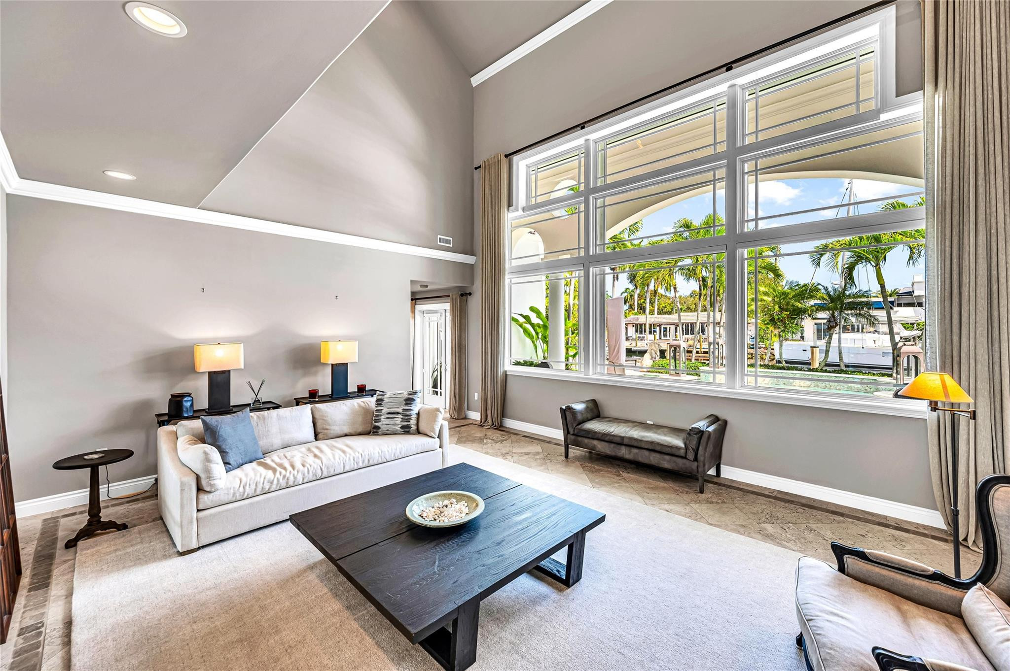 166 Royal Palm Fort Lauderdale, FL 33301