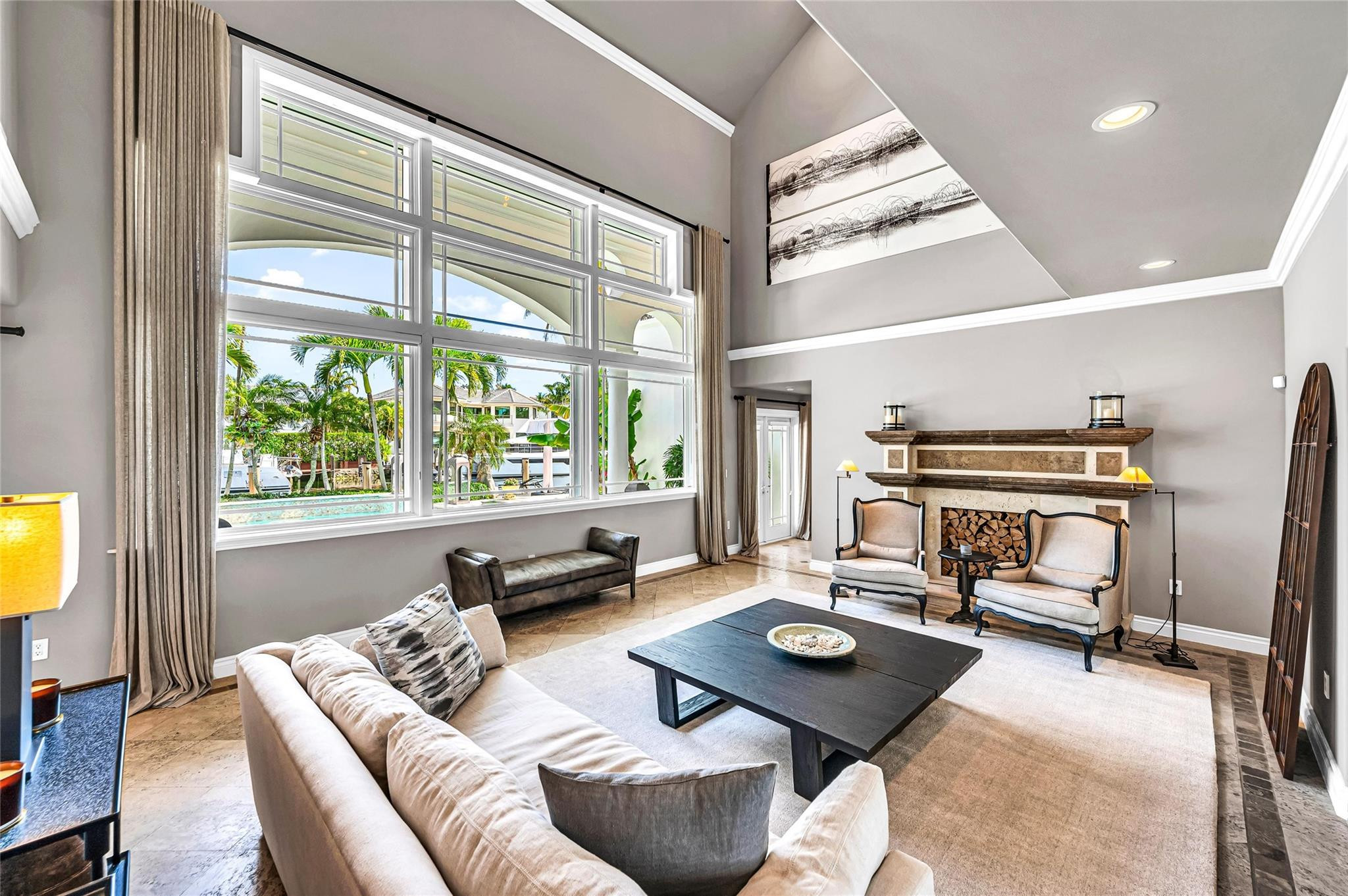 166 Royal Palm Fort Lauderdale, FL 33301