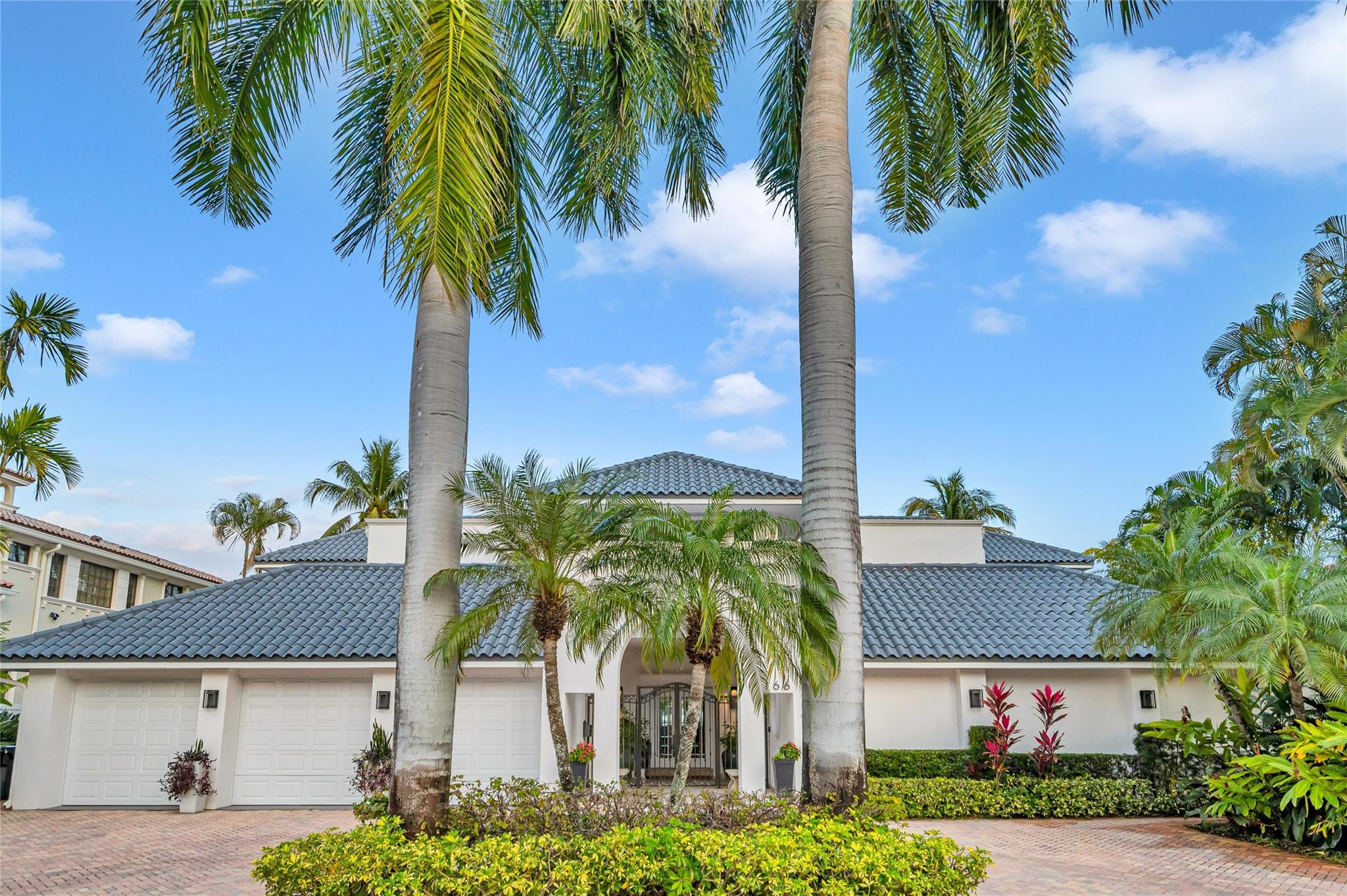 166 Royal Palm Fort Lauderdale, FL 33301