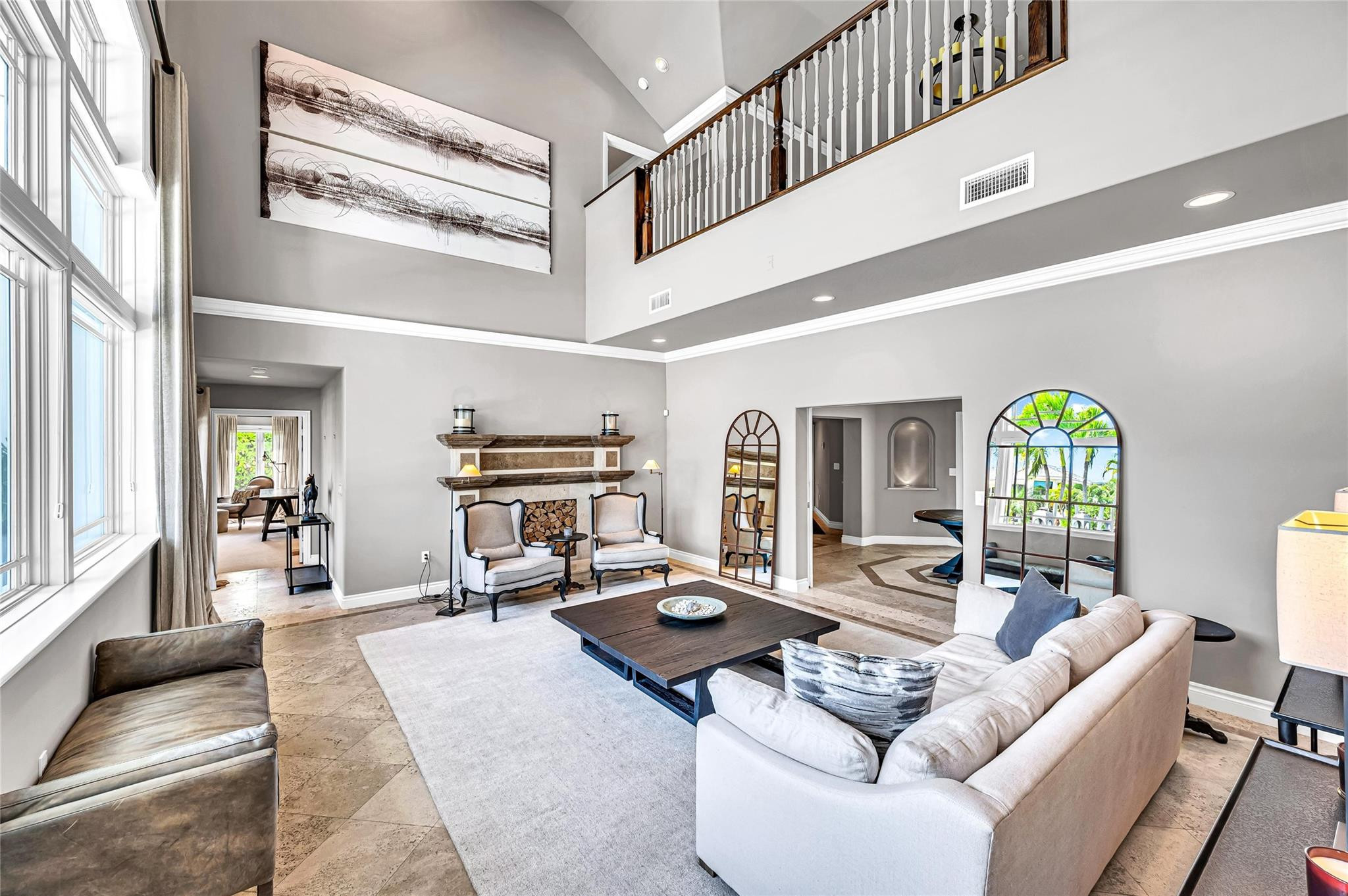 166 Royal Palm Fort Lauderdale, FL 33301