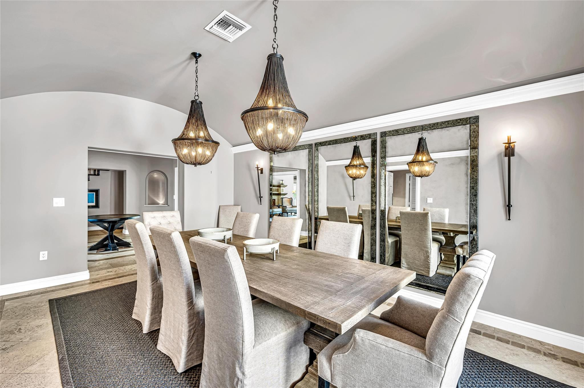 166 Royal Palm Fort Lauderdale, FL 33301