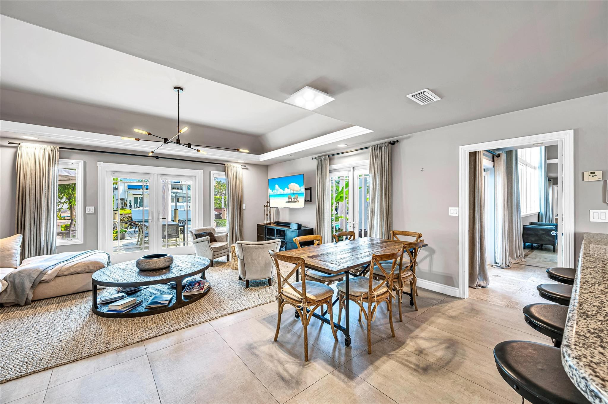 166 Royal Palm Fort Lauderdale, FL 33301