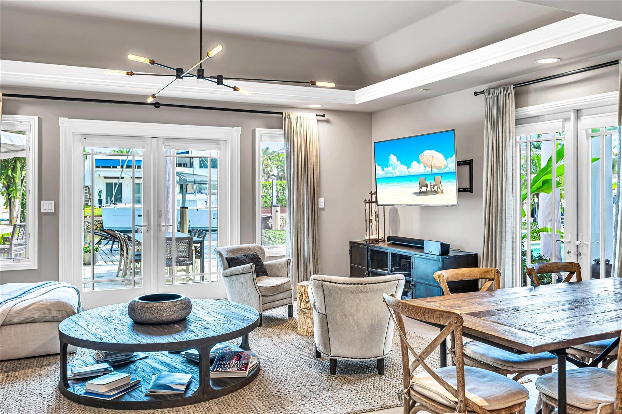 166 Royal Palm Fort Lauderdale, FL 33301