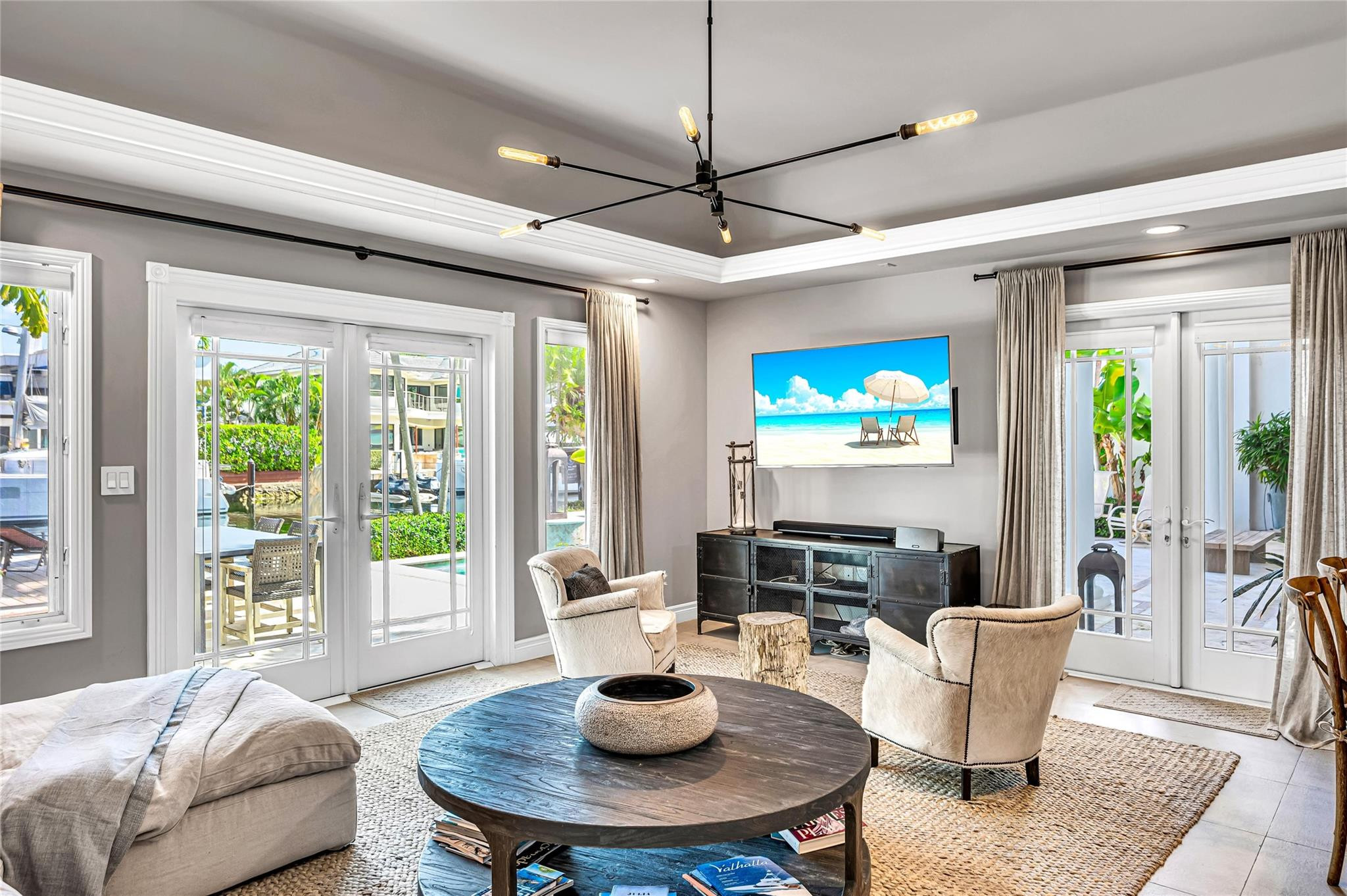 166 Royal Palm Fort Lauderdale, FL 33301