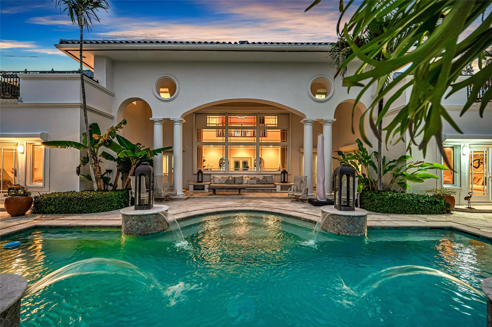 166 Royal Palm Fort Lauderdale, FL 33301