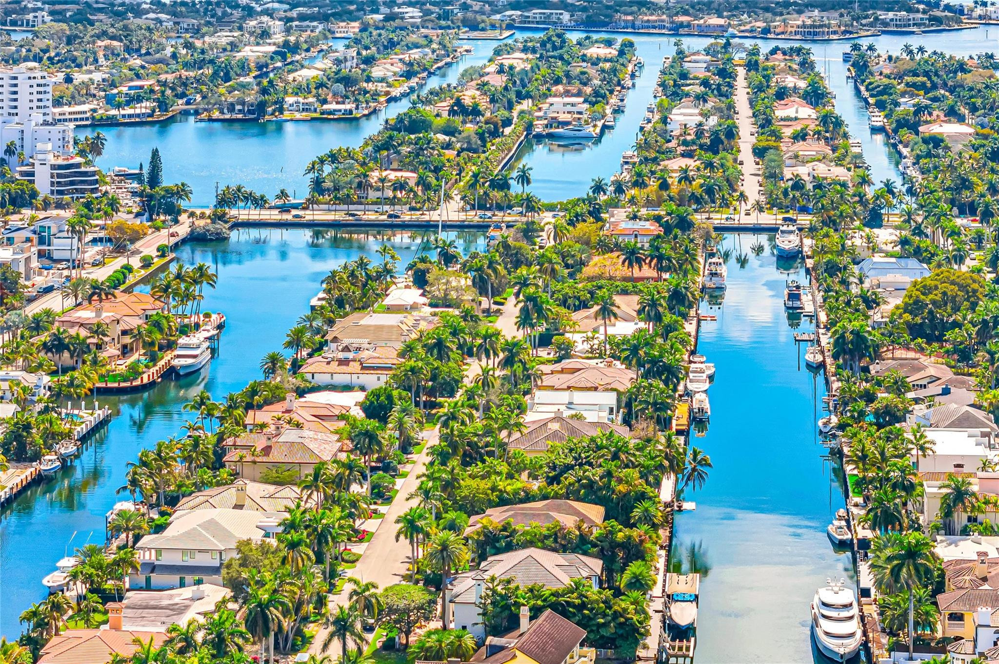 166 Royal Palm Fort Lauderdale, FL 33301