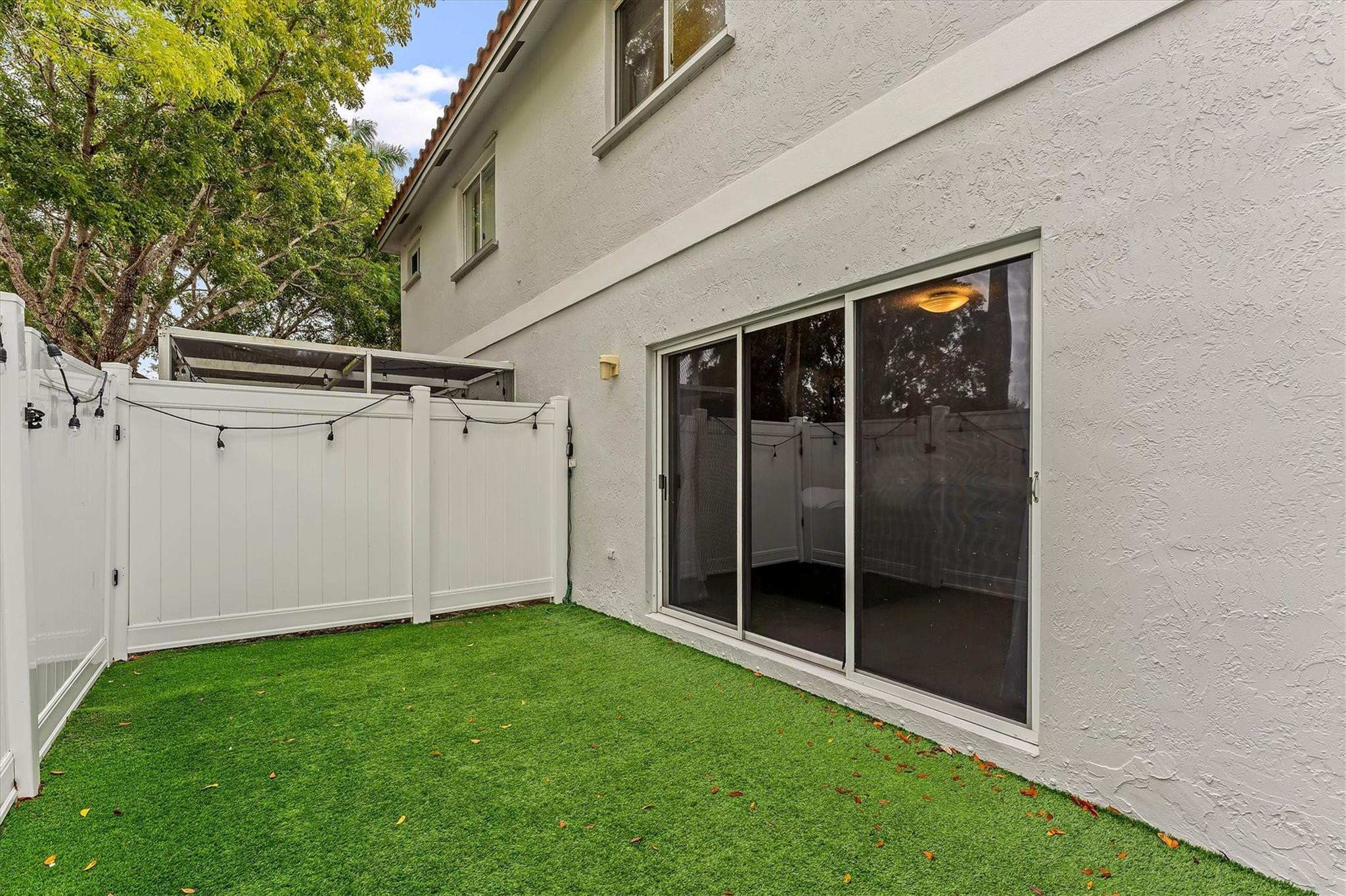 20815 NW 2nd #20815 Pembroke Pines, FL 33029