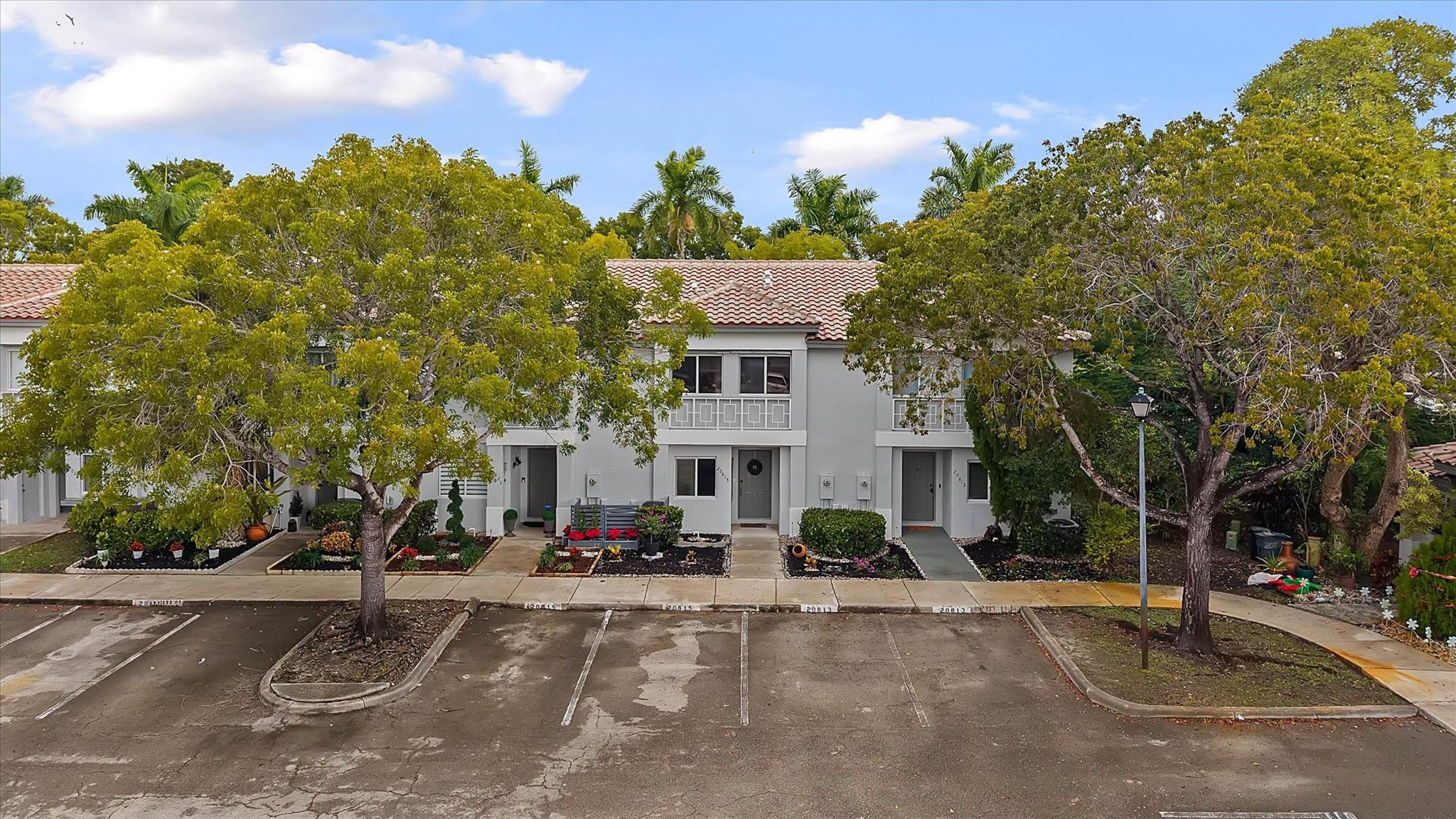 20815 NW 2nd #20815 Pembroke Pines, FL 33029