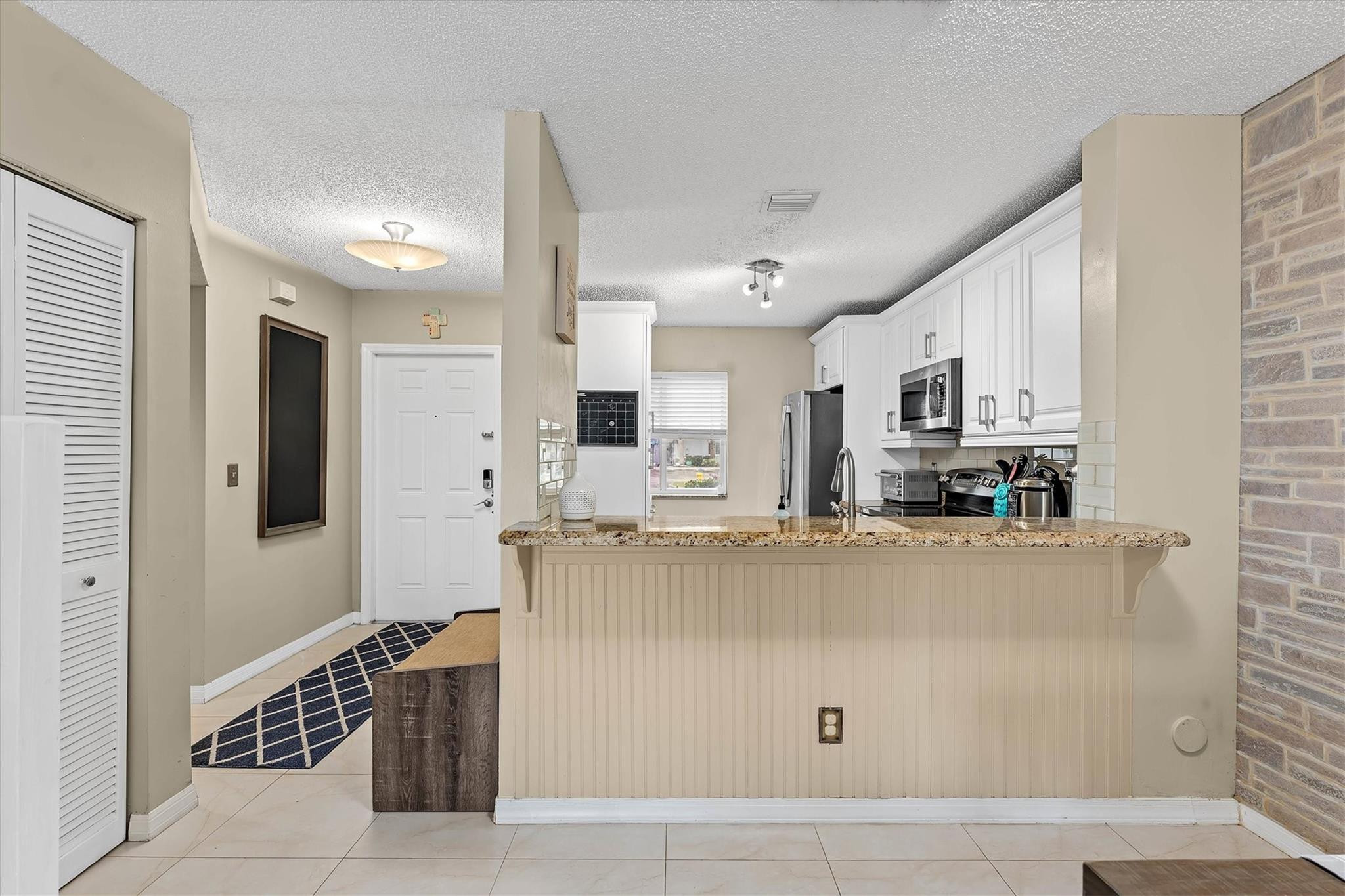 20815 NW 2nd #20815 Pembroke Pines, FL 33029