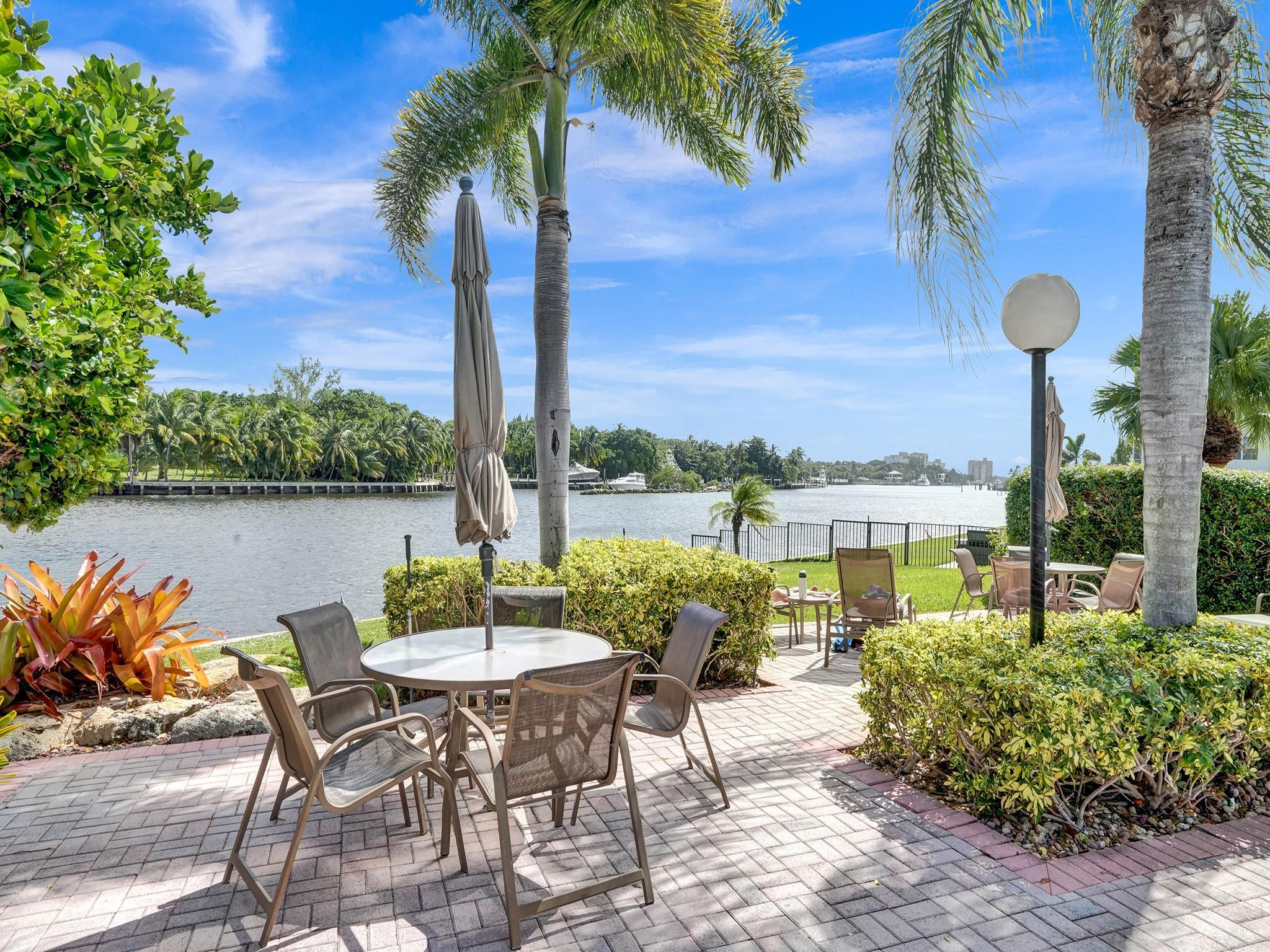 3180 NE 48th #404 Lighthouse Point, FL 33064