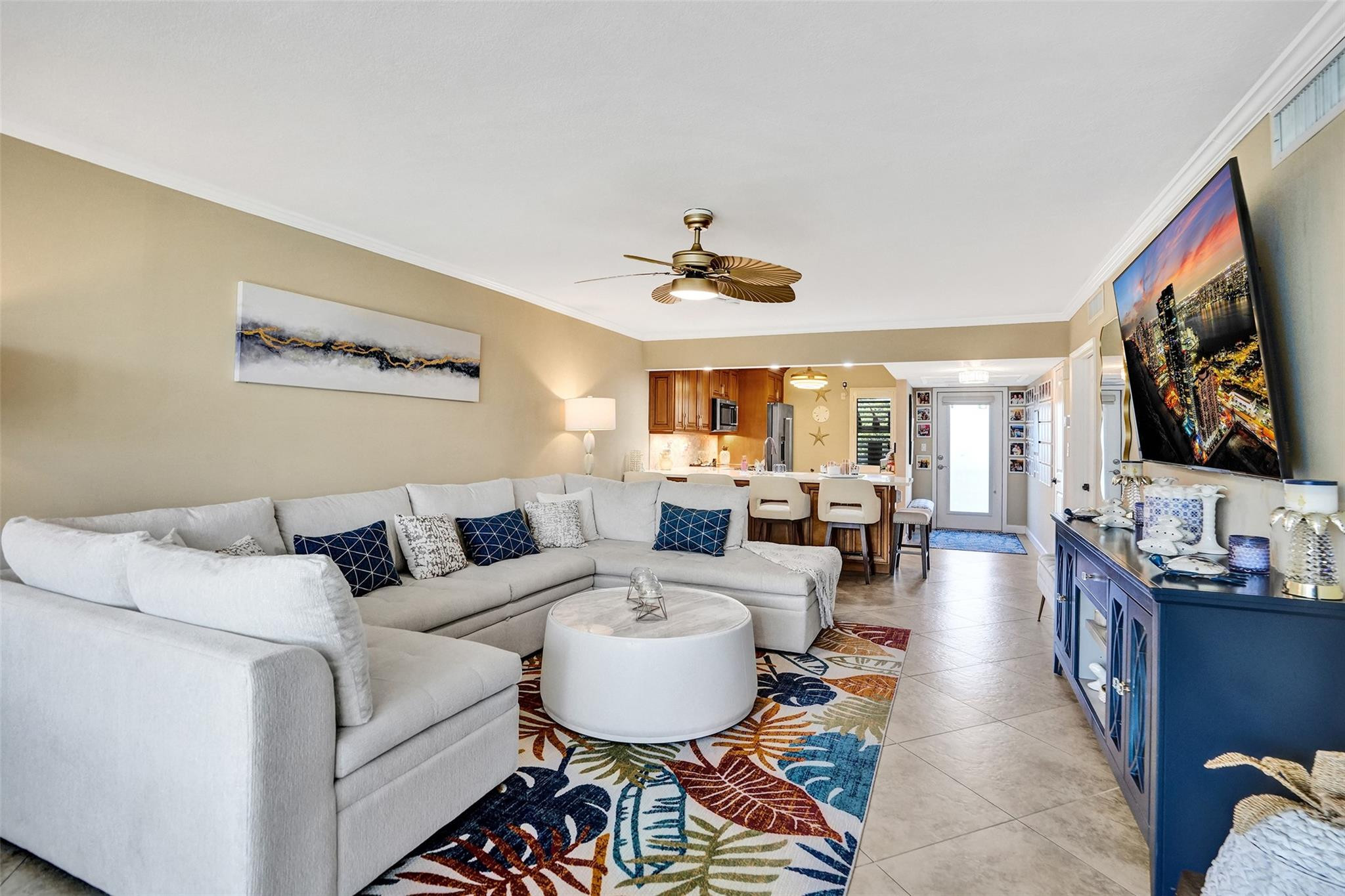 3180 NE 48th #404 Lighthouse Point, FL 33064