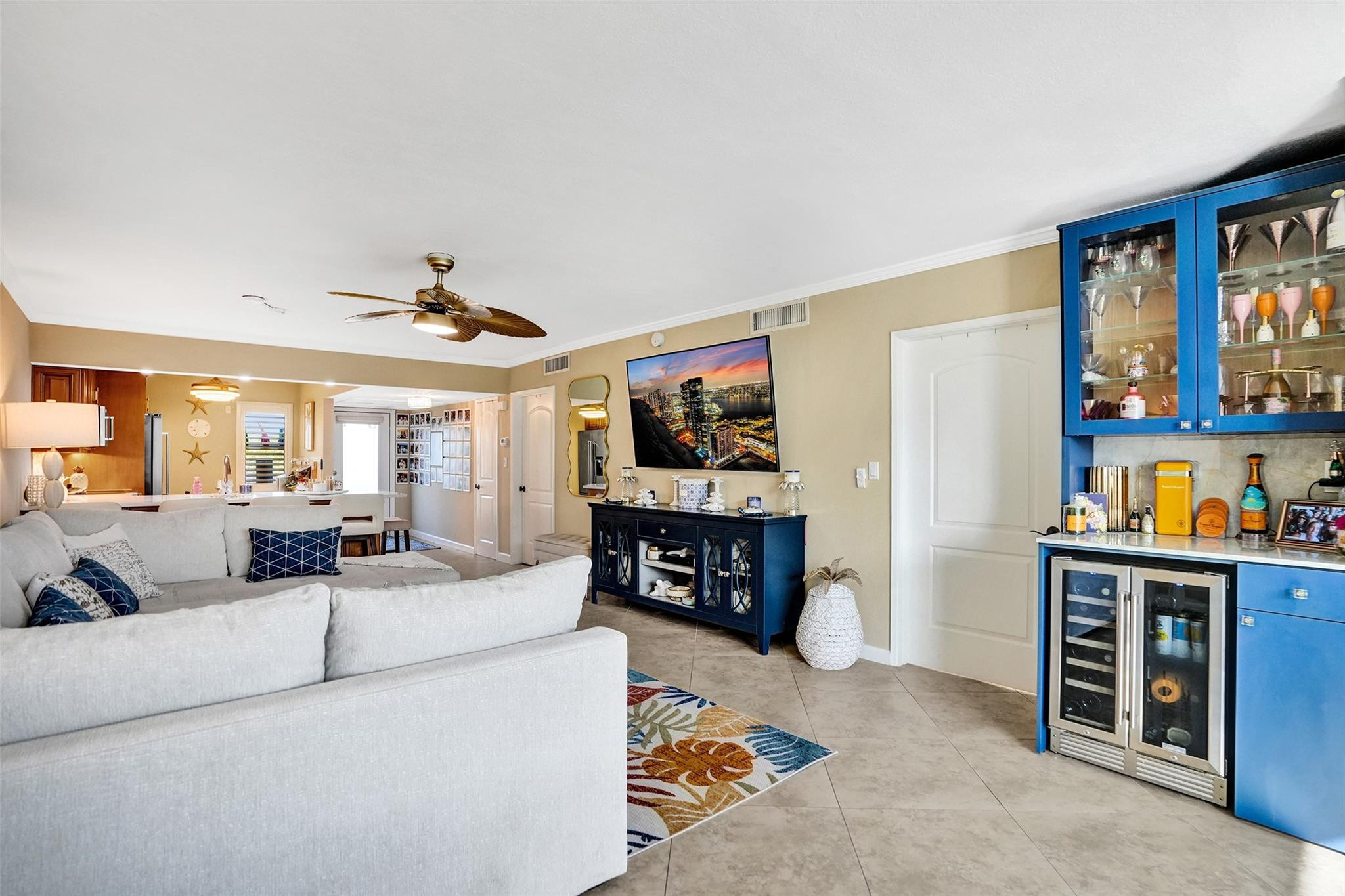 3180 NE 48th #404 Lighthouse Point, FL 33064