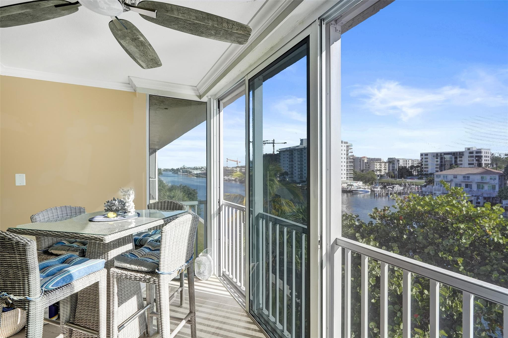 3180 NE 48th #404 Lighthouse Point, FL 33064