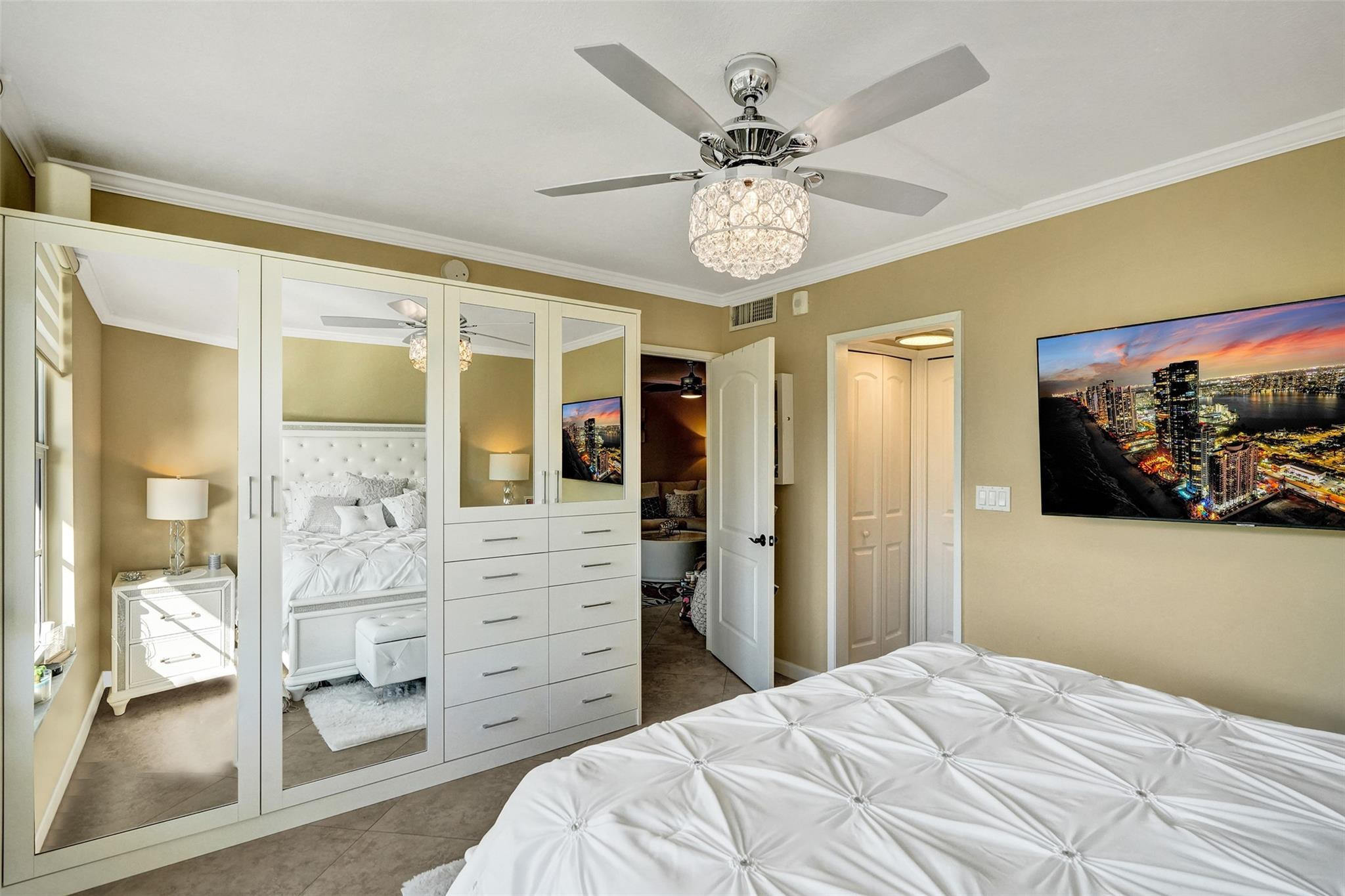 3180 NE 48th #404 Lighthouse Point, FL 33064