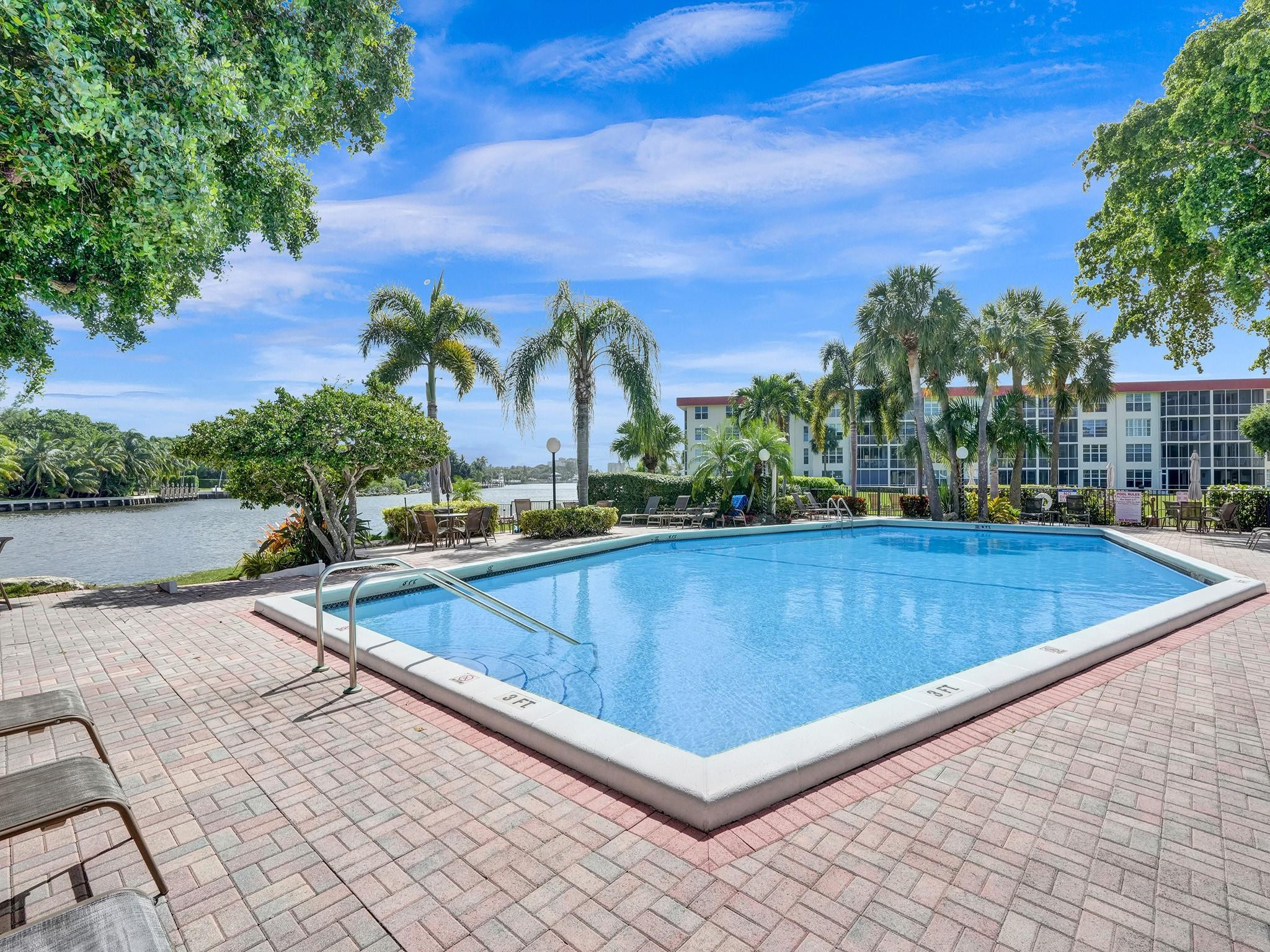 3180 NE 48th #404 Lighthouse Point, FL 33064