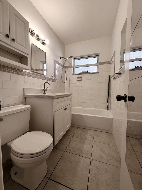 2671 NE 18th Lighthouse Point, FL 33064