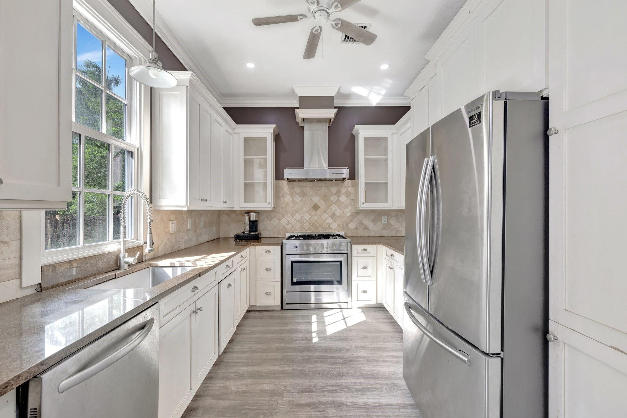 901 W Las Olas Fort Lauderdale, FL 33312