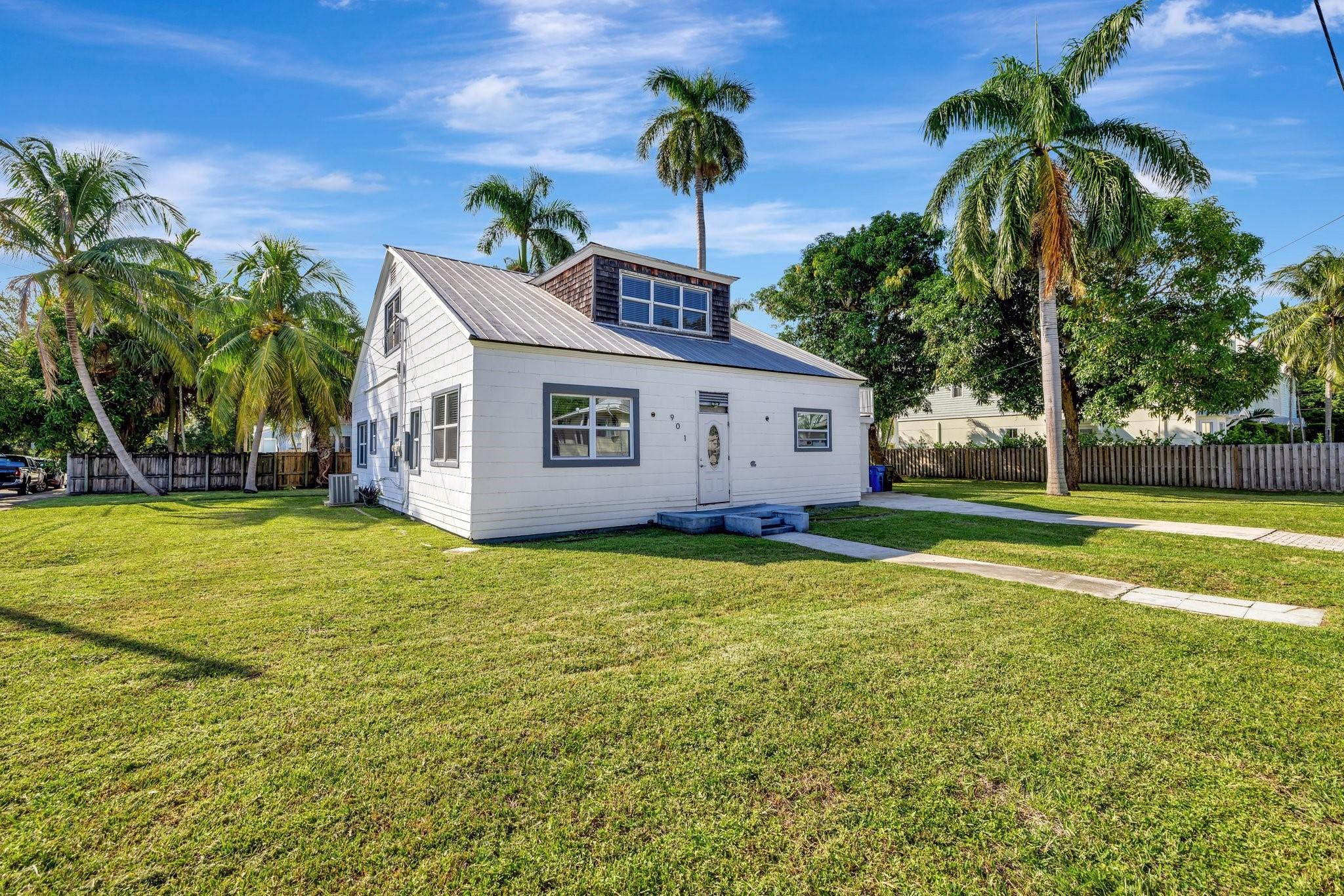 901 W Las Olas Fort Lauderdale, FL 33312