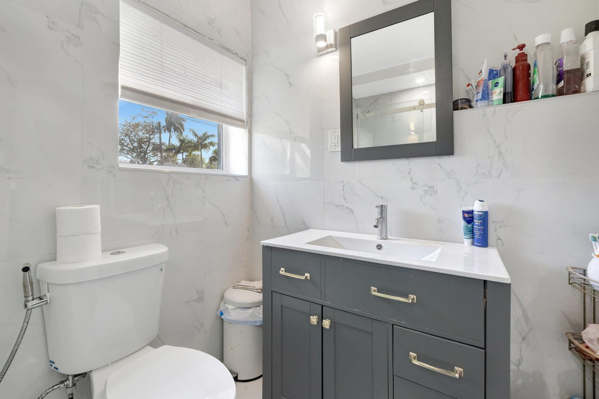 901 W Las Olas Fort Lauderdale, FL 33312