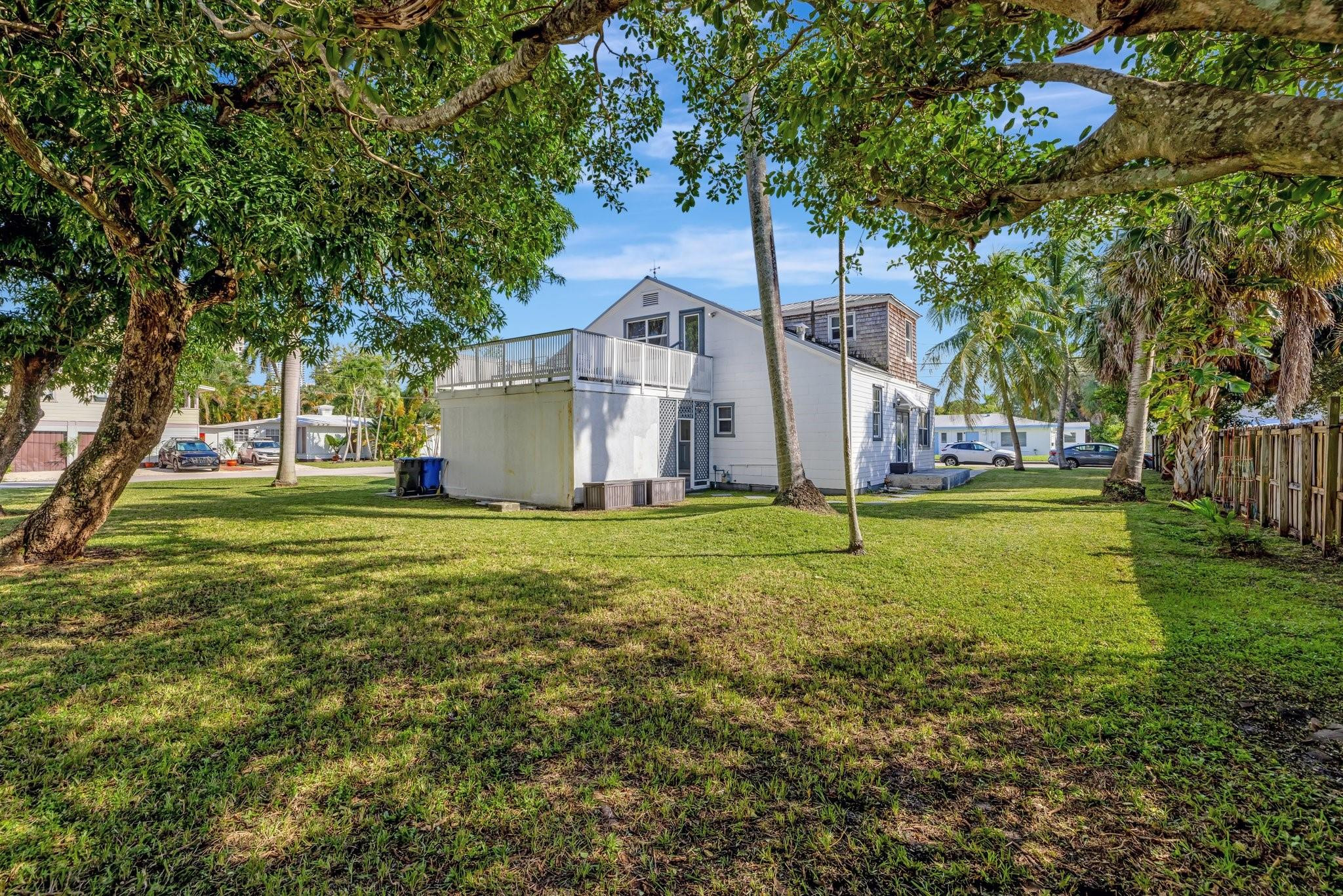 901 W Las Olas Fort Lauderdale, FL 33312