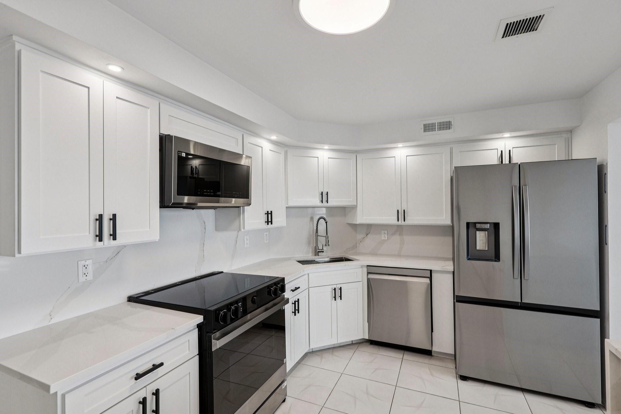 111 N Pompano Bch #1801 Pompano Beach, FL 33062