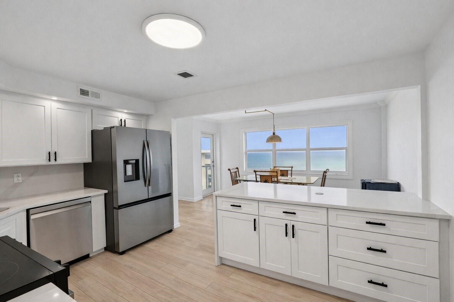 111 N Pompano Bch #1801 Pompano Beach, FL 33062