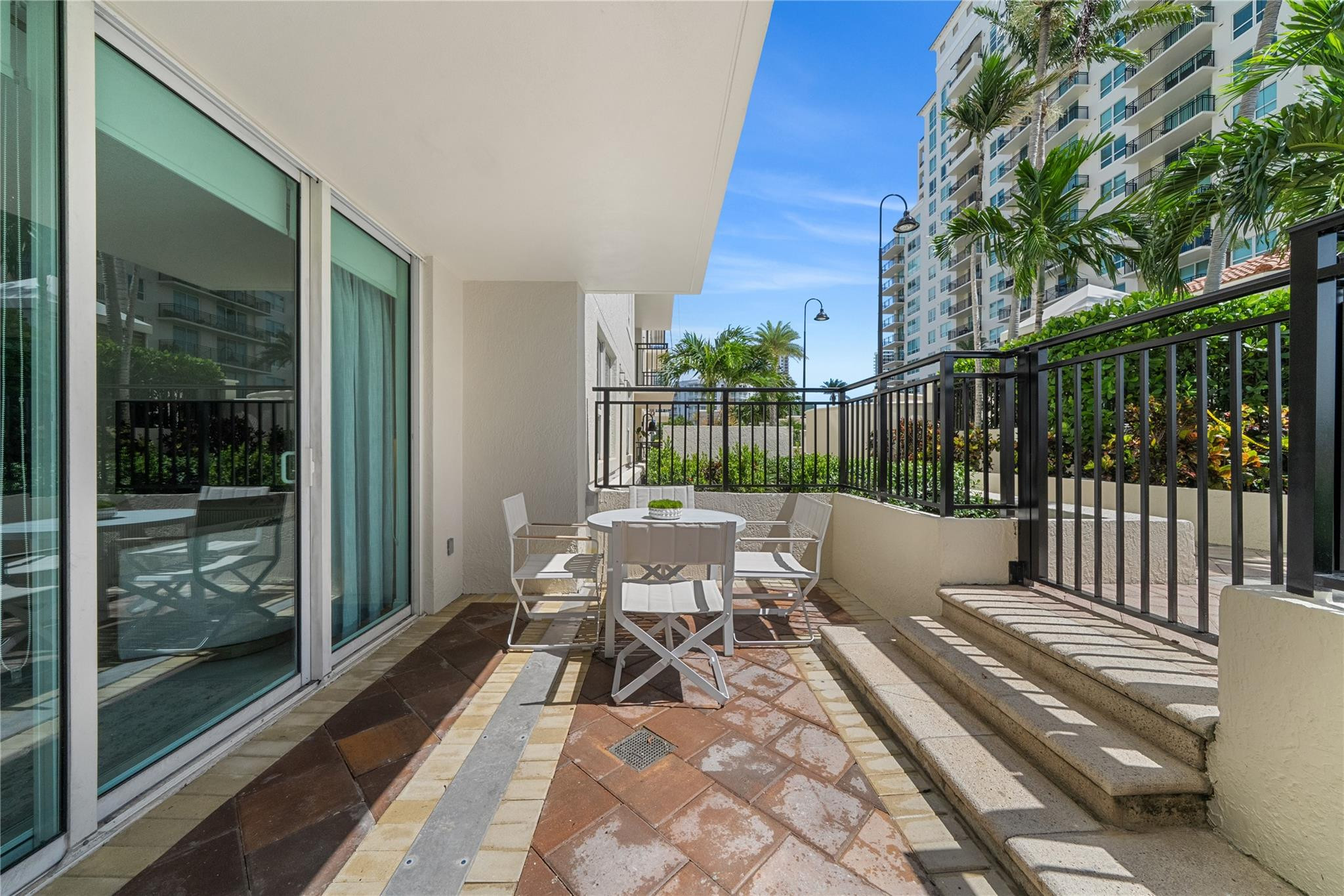 610 W Las Olas #721N Fort Lauderdale, FL 33312
