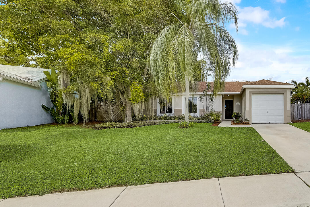9963 Baywater Dr