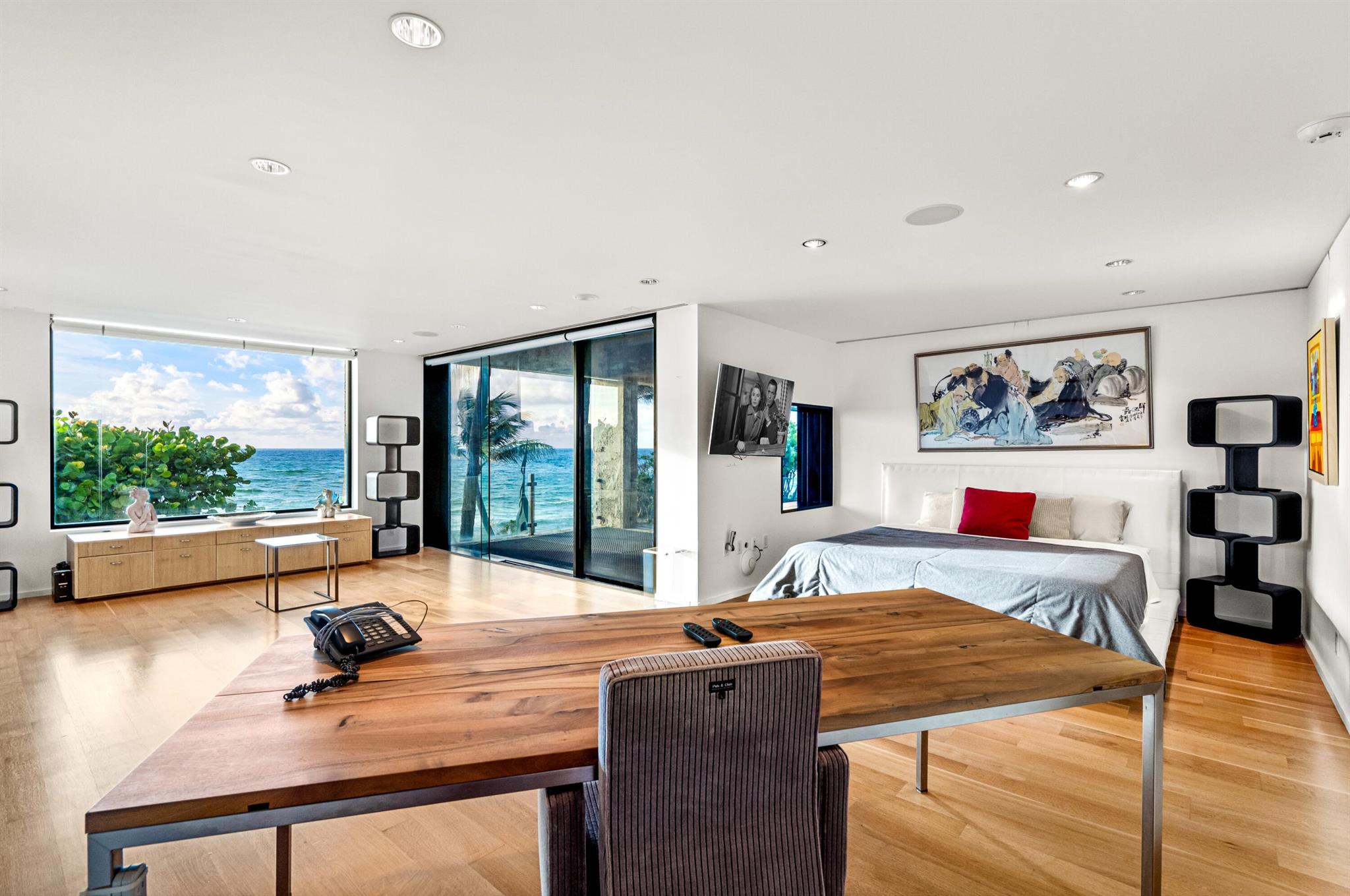 880 S Ocean Blvd Manalapan, FL 33462