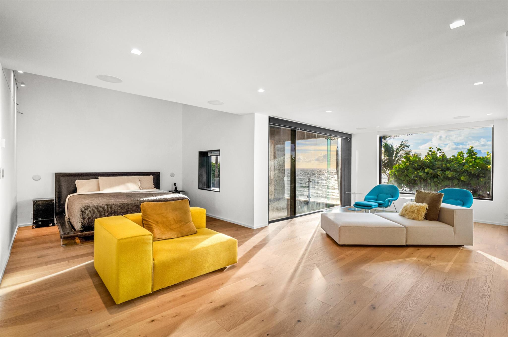 880 S Ocean Blvd Manalapan, FL 33462